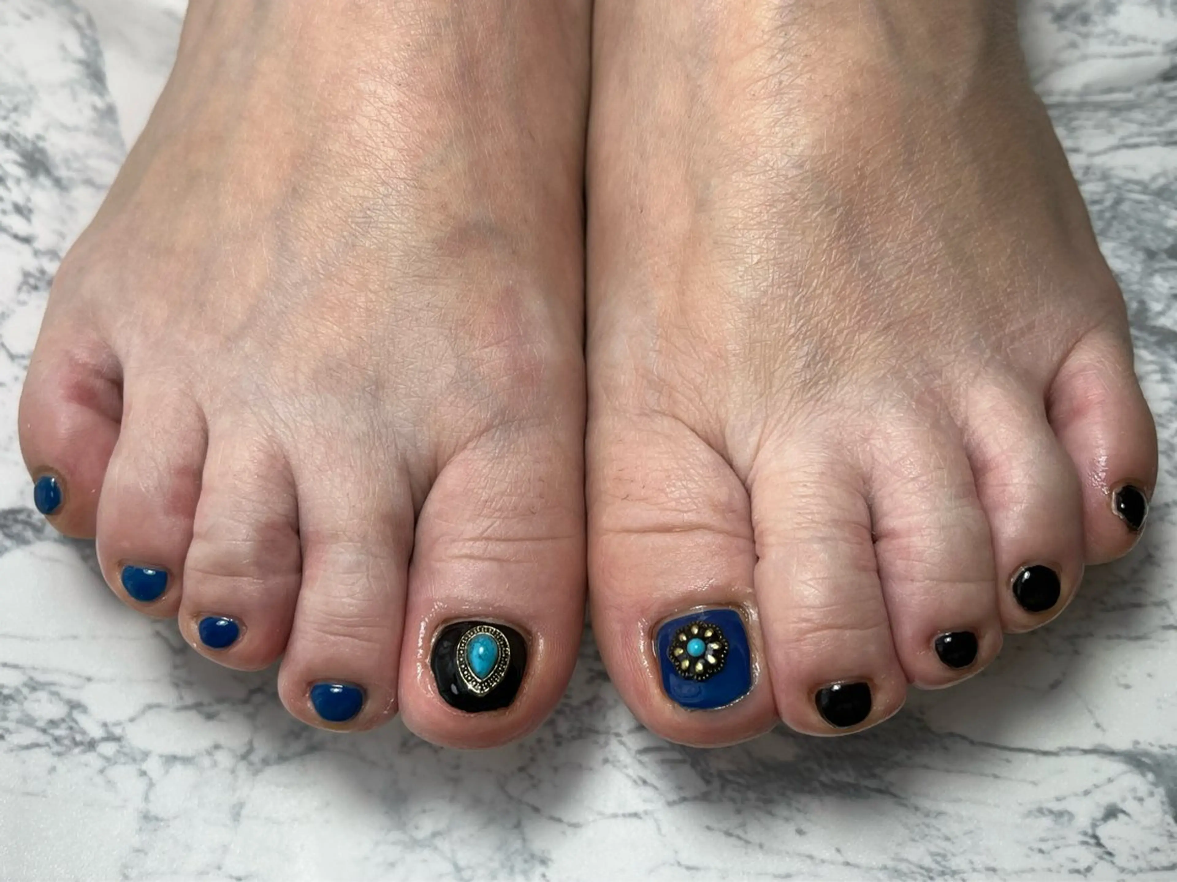 ネイル フットネイル ♛ Meliaのネイルデザイン