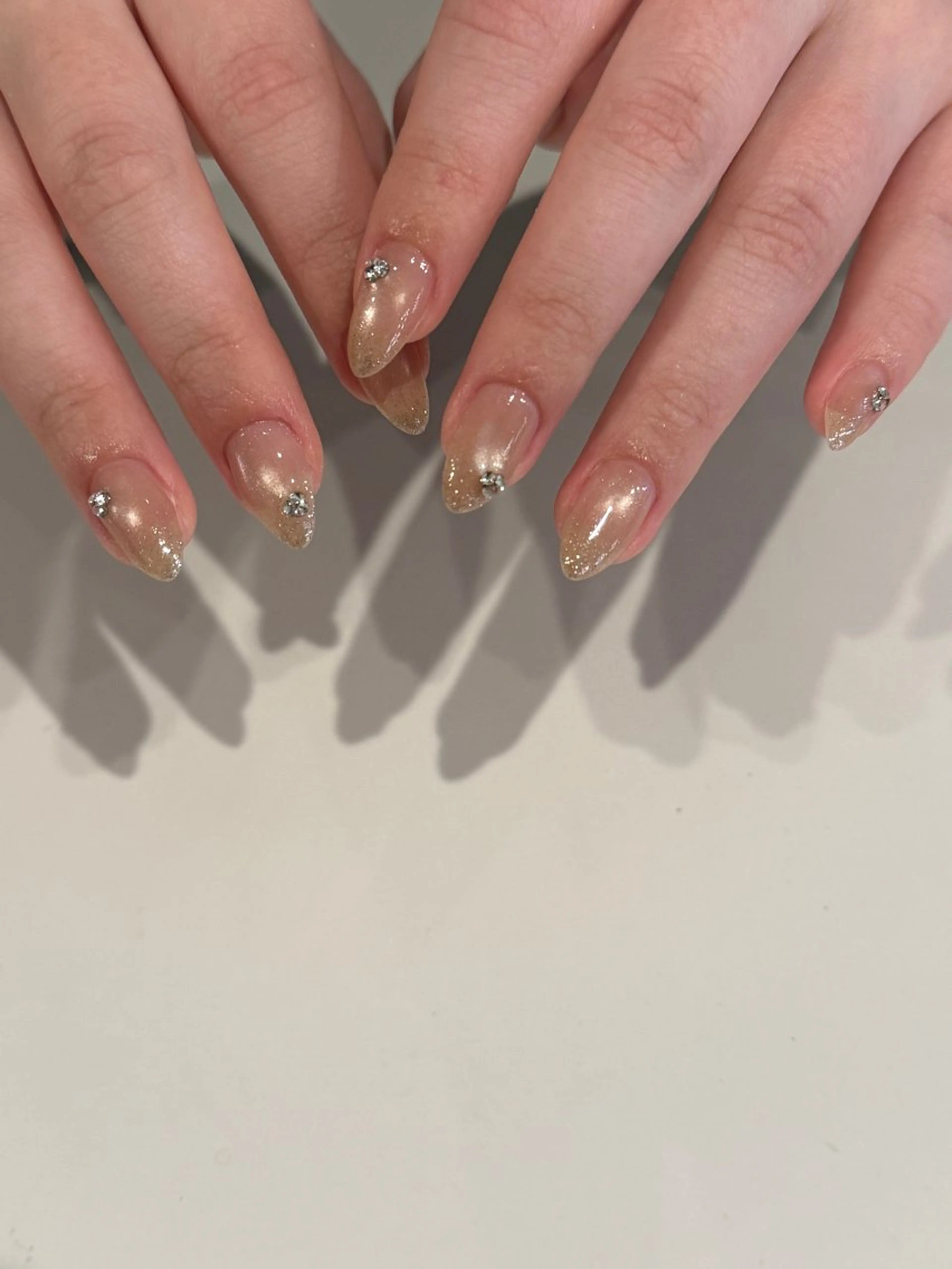 ネイル キラキラネイル マグネットネイル 持ち込み 冬ネイル クリスマス ハンドネイル ikoi🫧 Kotomiのネイルデザイン