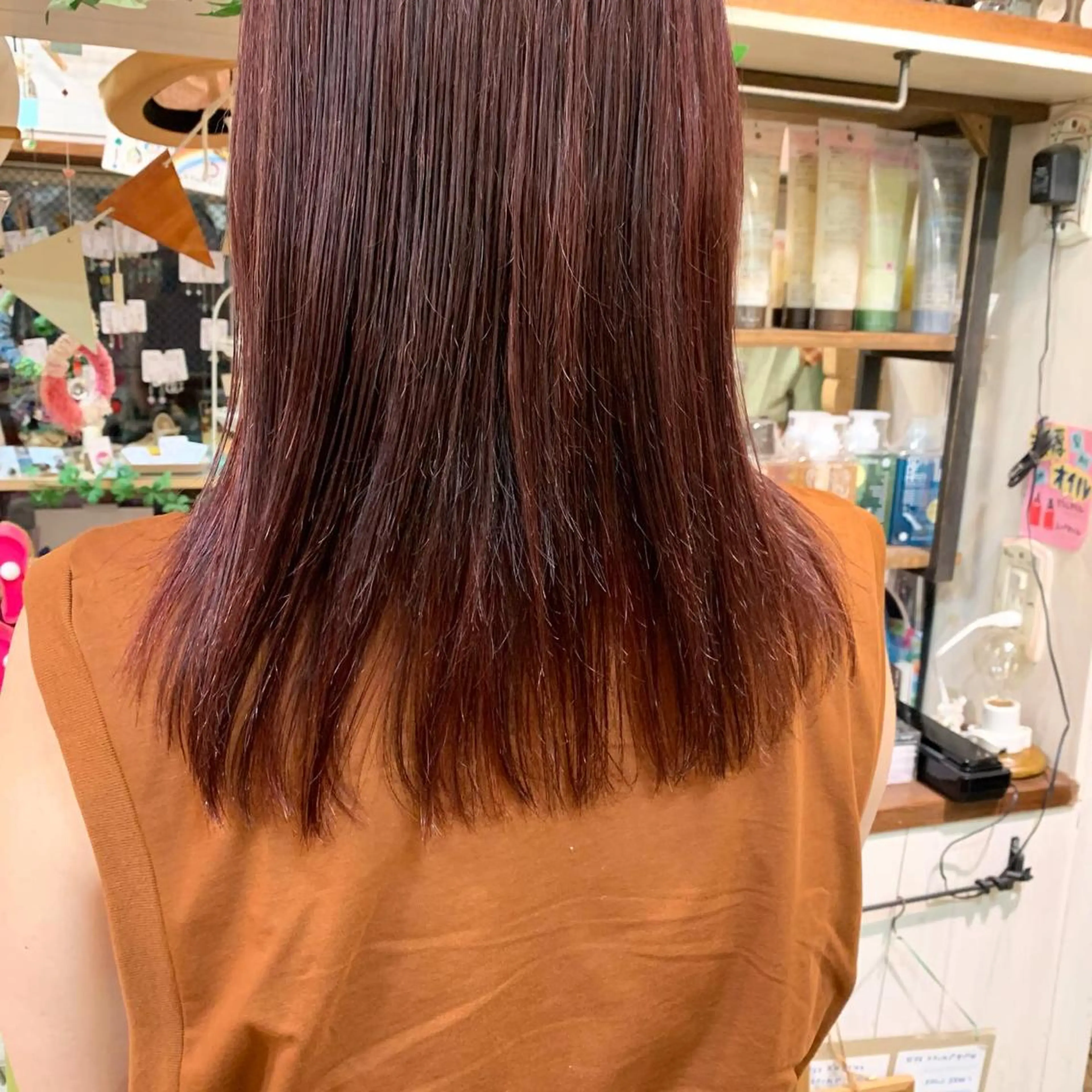 セミロング ハイライト “ととのう”ヘッドス パ🌿本多麻亜優のヘアスタイル