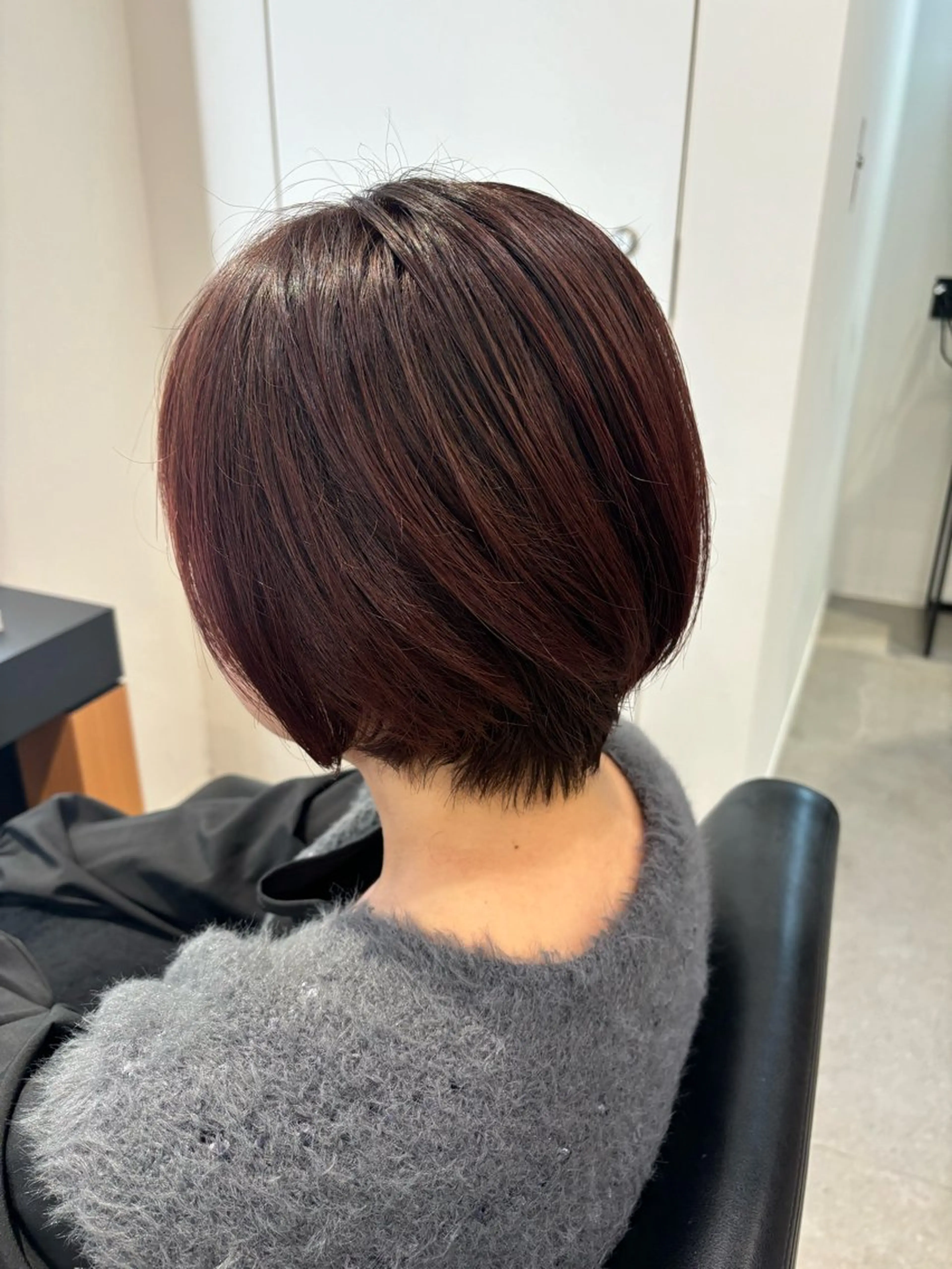 ショート ヘアカラー KAREN（ému） 伏見/パーマモデルのヘアスタイル