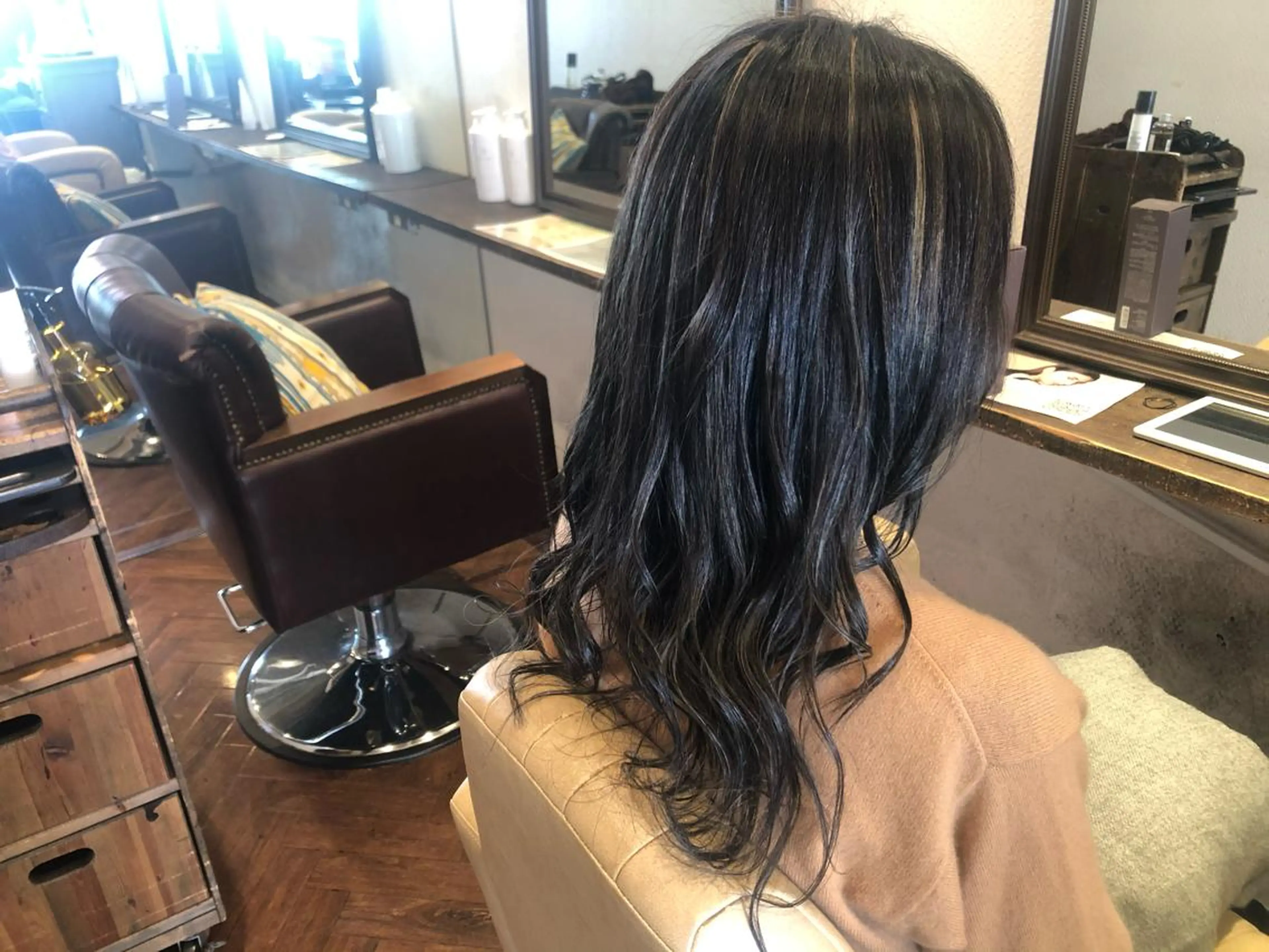 ロング カラー カット ヘアカラー トリートメント みねぎし ふうかのヘアスタイル