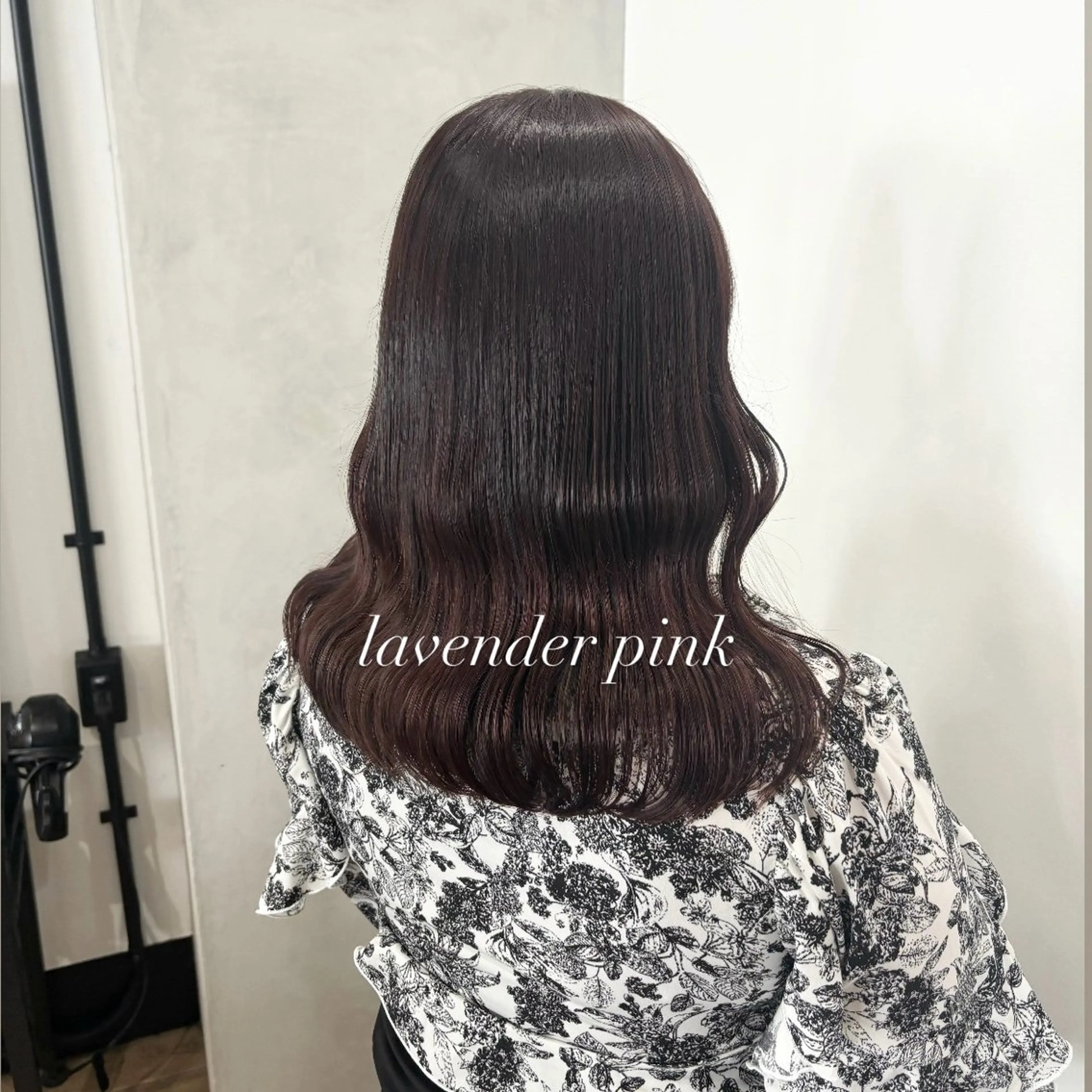 セミロング カラー ラベンダーカラー ラベンダーピンク ピンクカラー ヘアカラー トリートメント ヘッドスパ miku୨୧˖* 透明感モテカラーのヘアスタイル