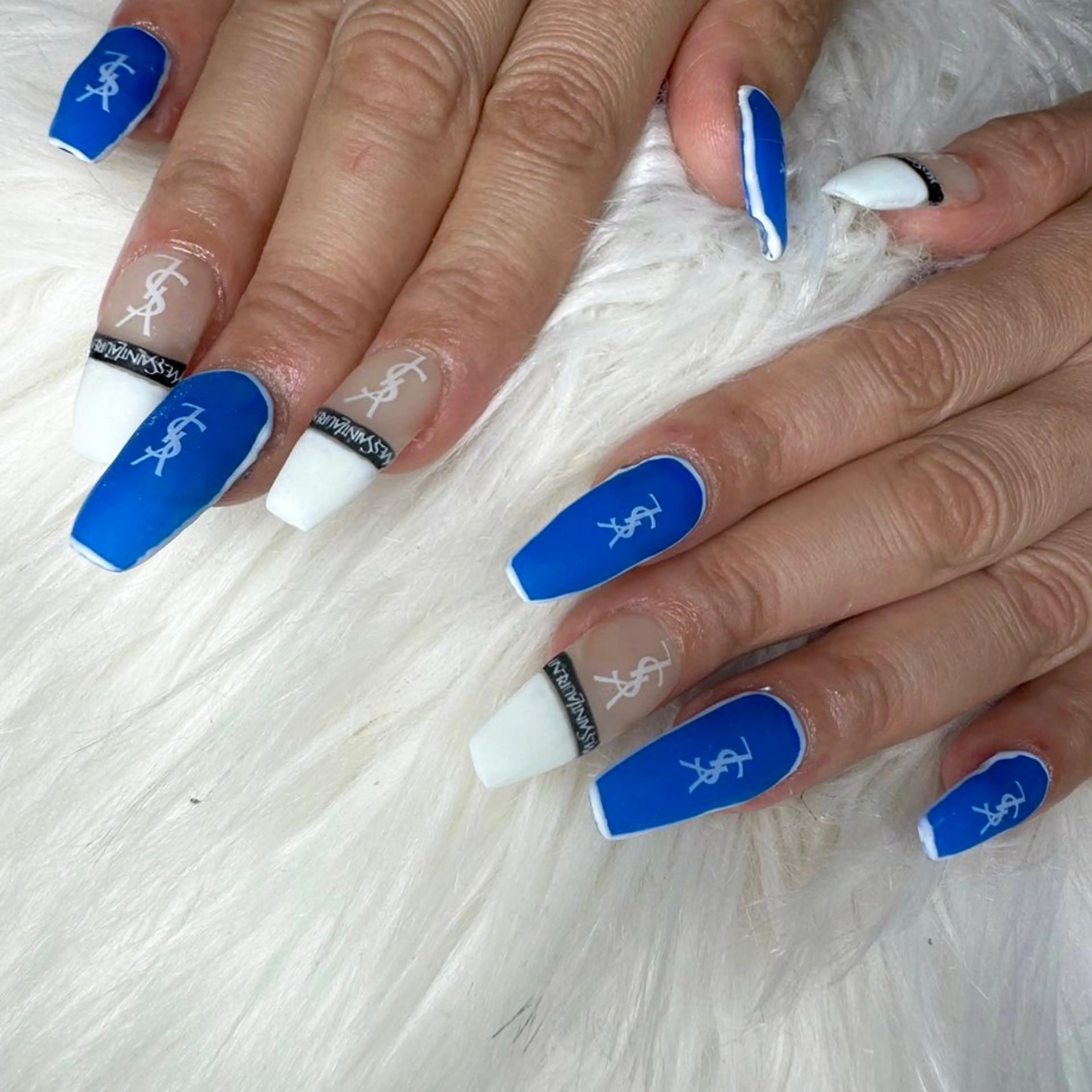 ネイル ハンドネイル VIOLA .nailのネイルデザイン