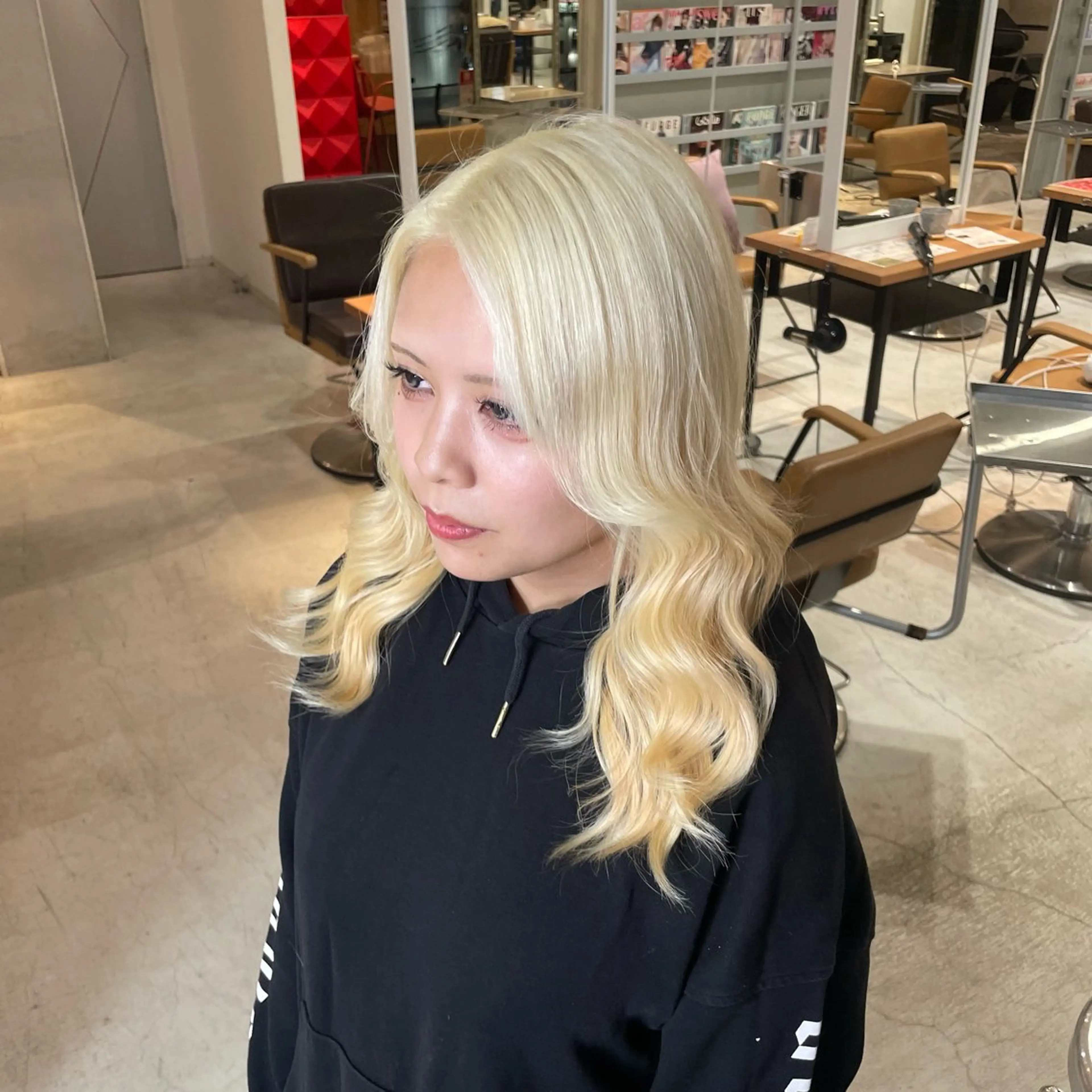 カラー ヘアカラー LUNTY NAMBA 難波駅前店所属・透け感ベージュ 🪐REN🪐のヘアスタイル