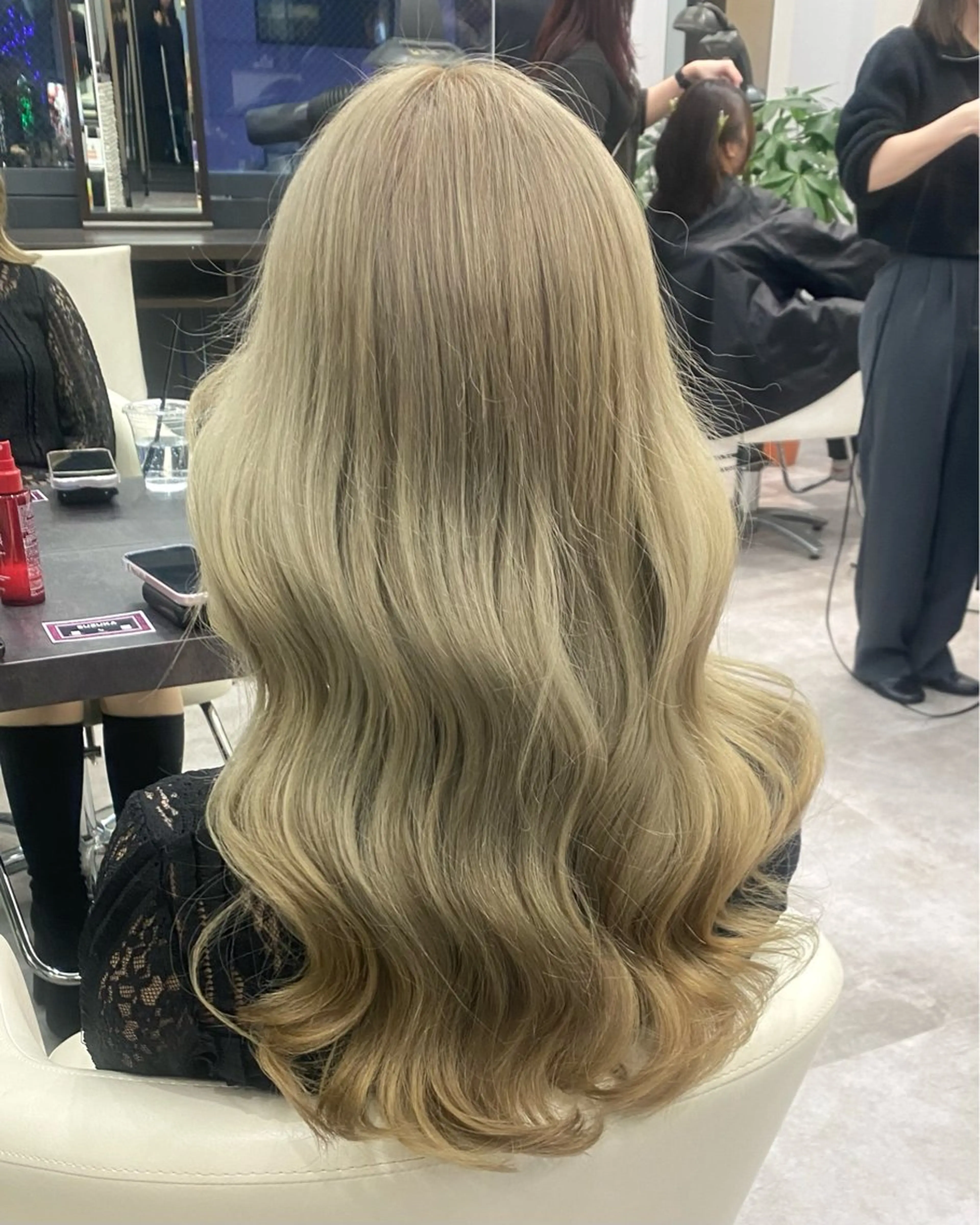 ロング カラー ヘアカラー トリートメント ハイトーン/髪質改善 🩶SUZUKA🩶のヘアスタイル