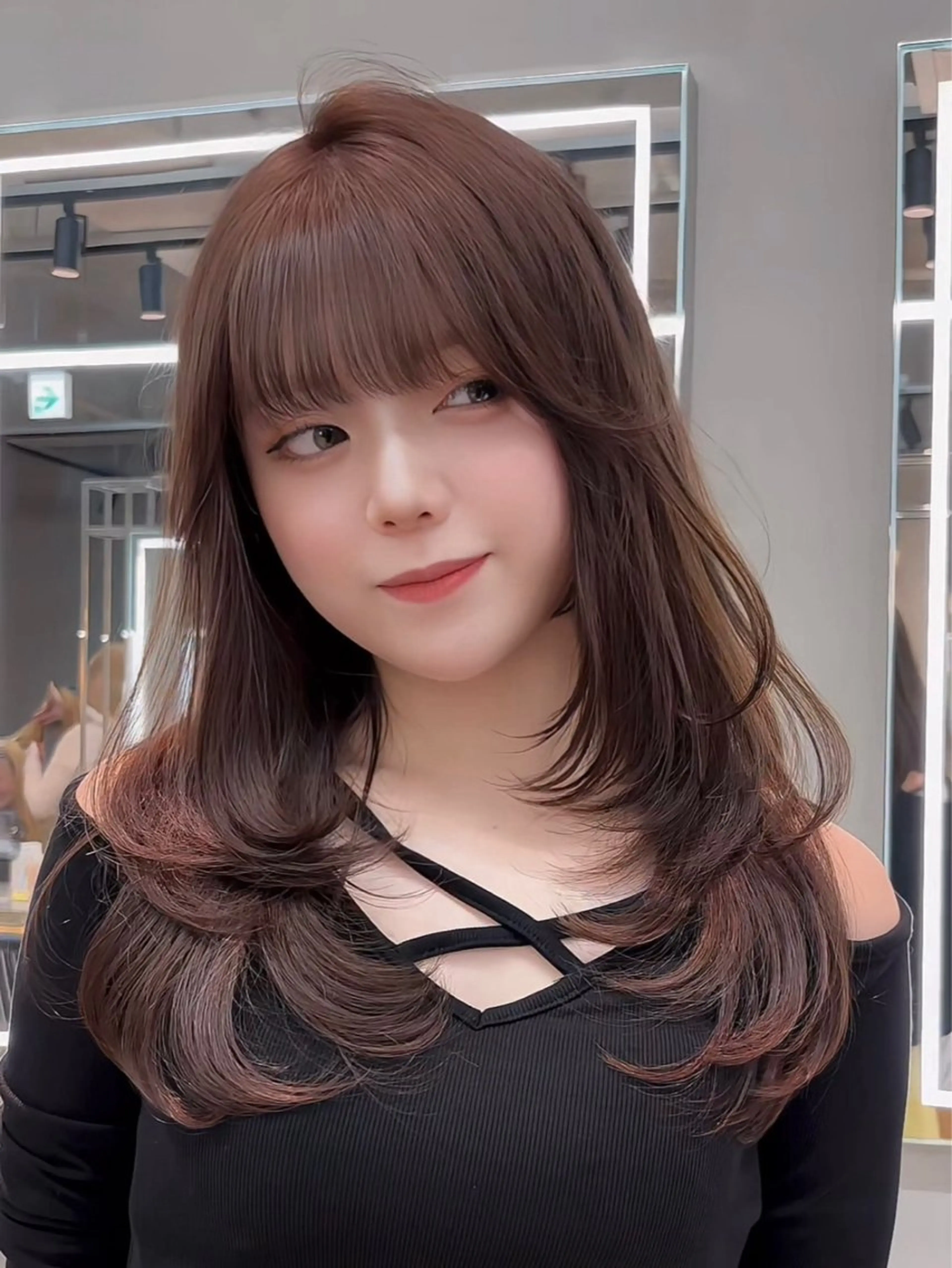 ミディアム カラー ベージュカラー レイヤーカット 縮毛矯正 カット ヘアカラー 【美髪矯正) 吉村　清志のヘアスタイル