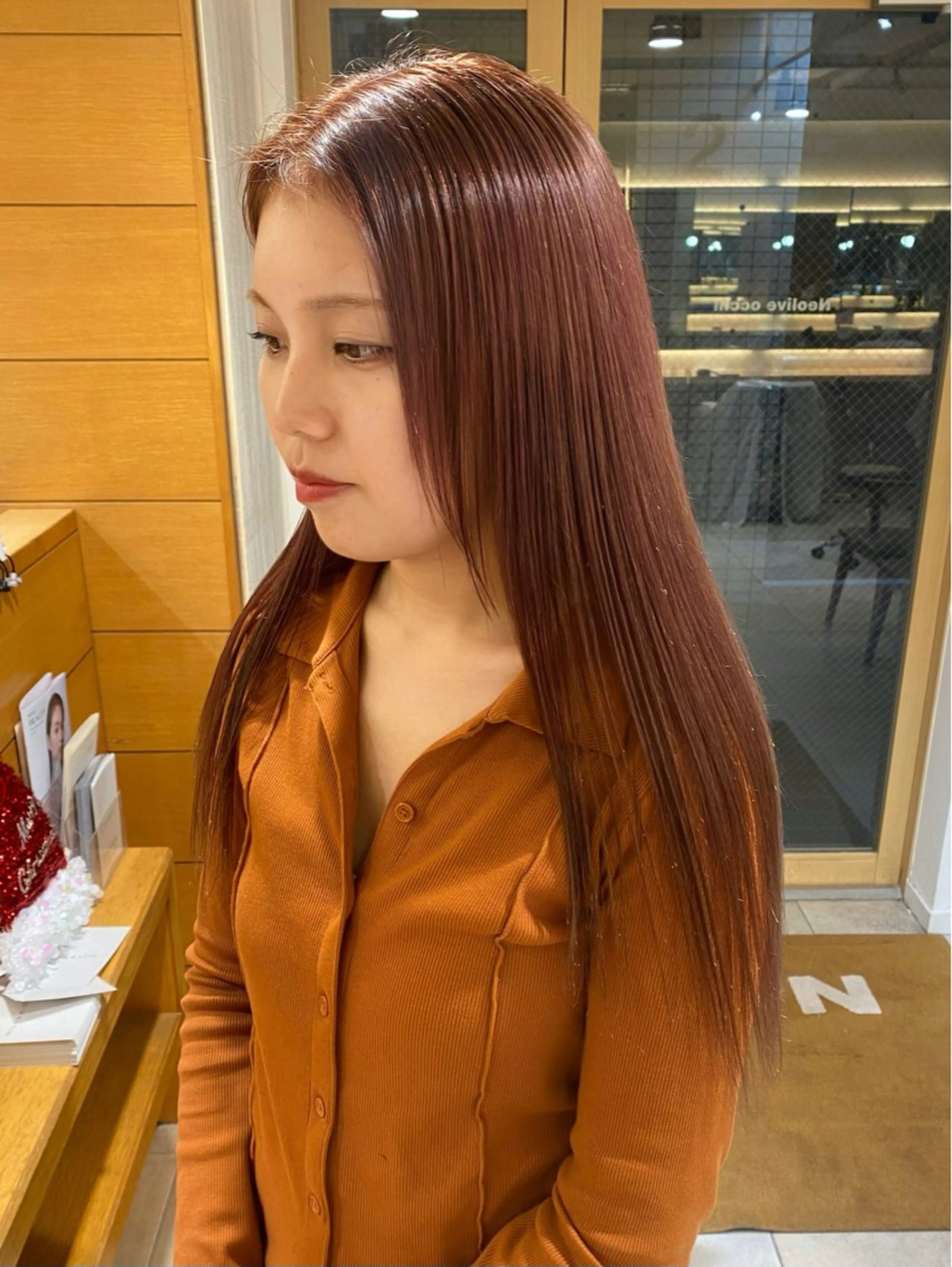 ロング ヘアカラー 谷川 あかりのヘアスタイル