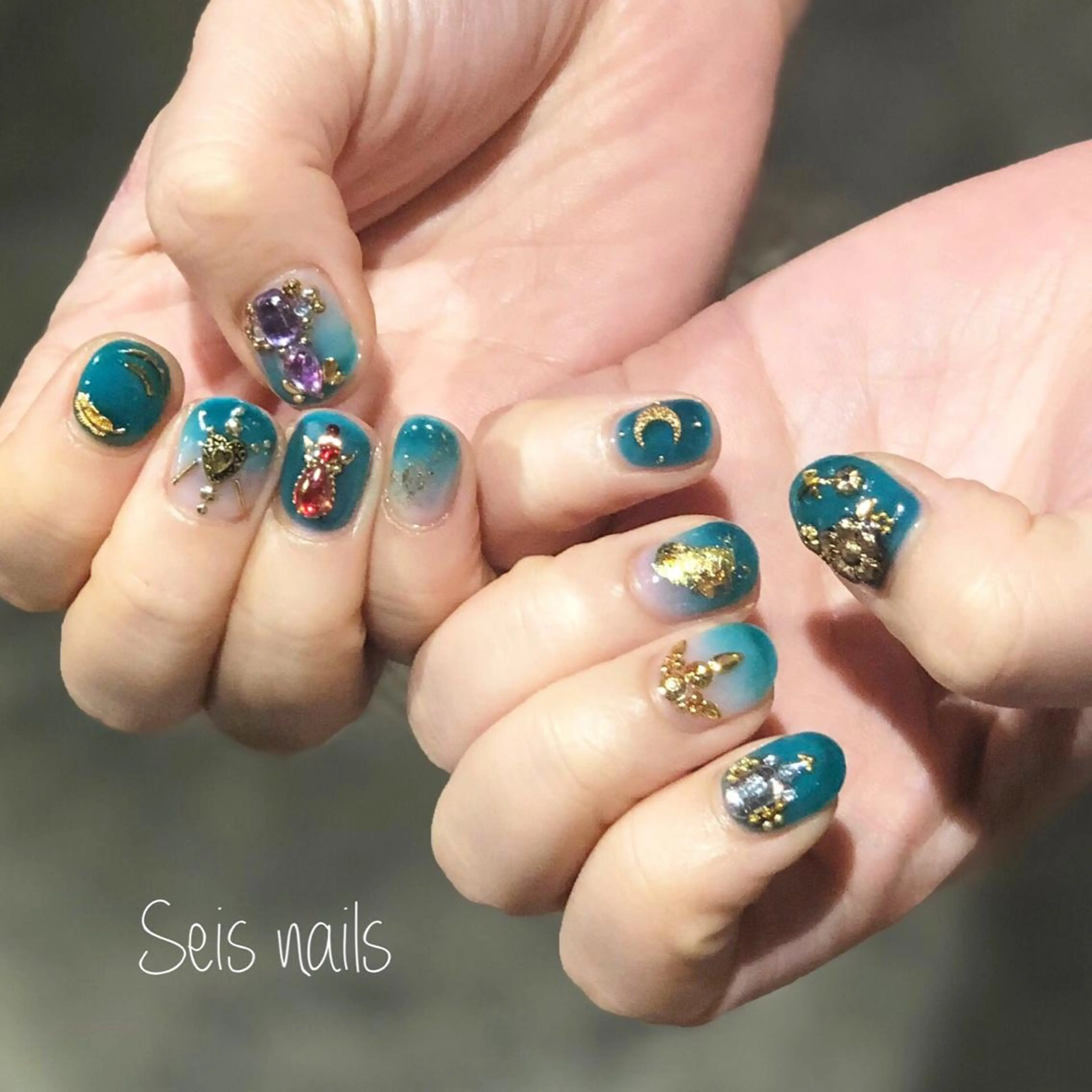 ネイル ハンドネイル Seis Shihoのネイルデザイン