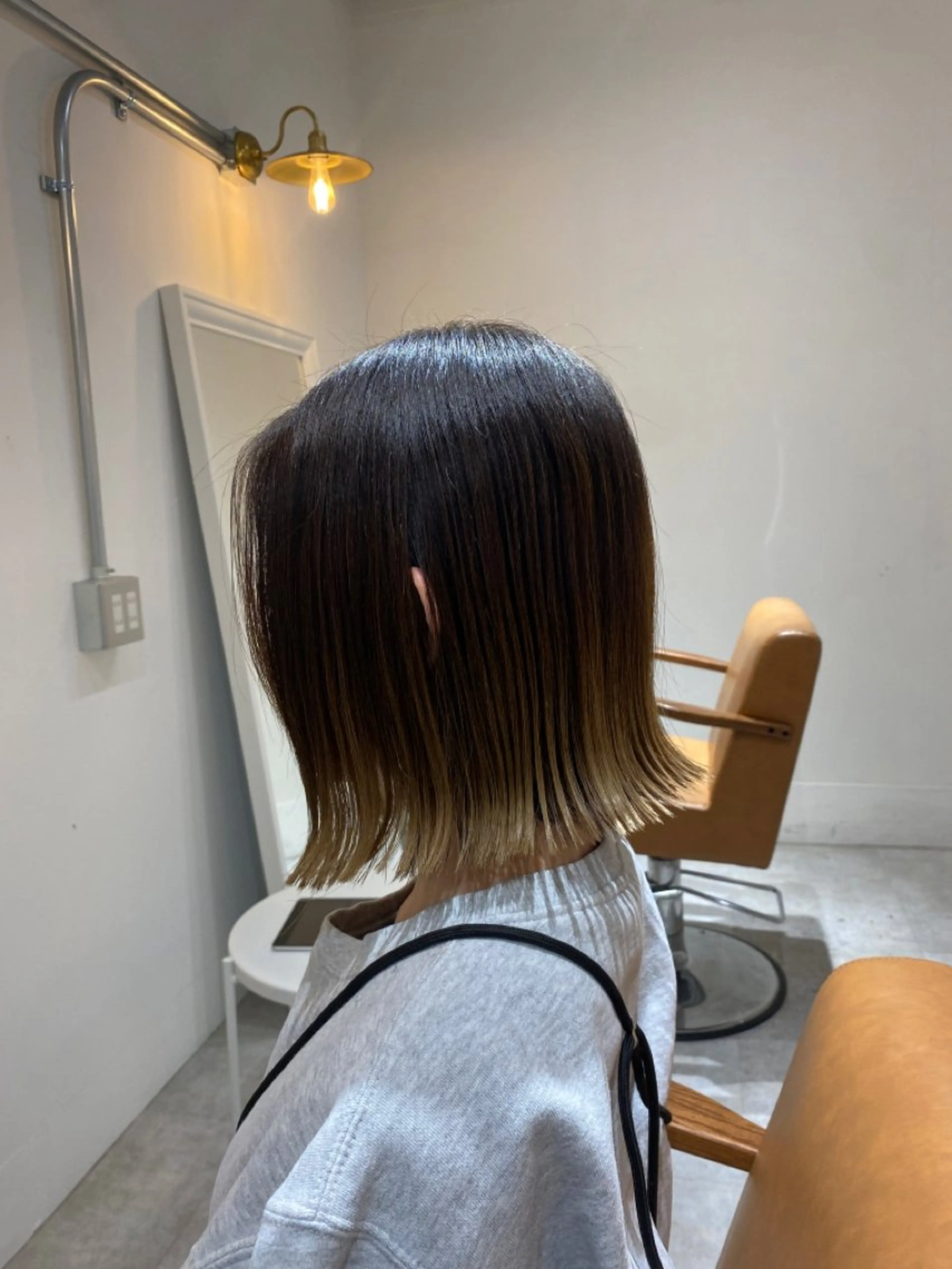 ミディアム 切りっぱなしボブ ボブ カット 縮毛矯正 トリートメント 鳴海 稜真のヘアスタイル