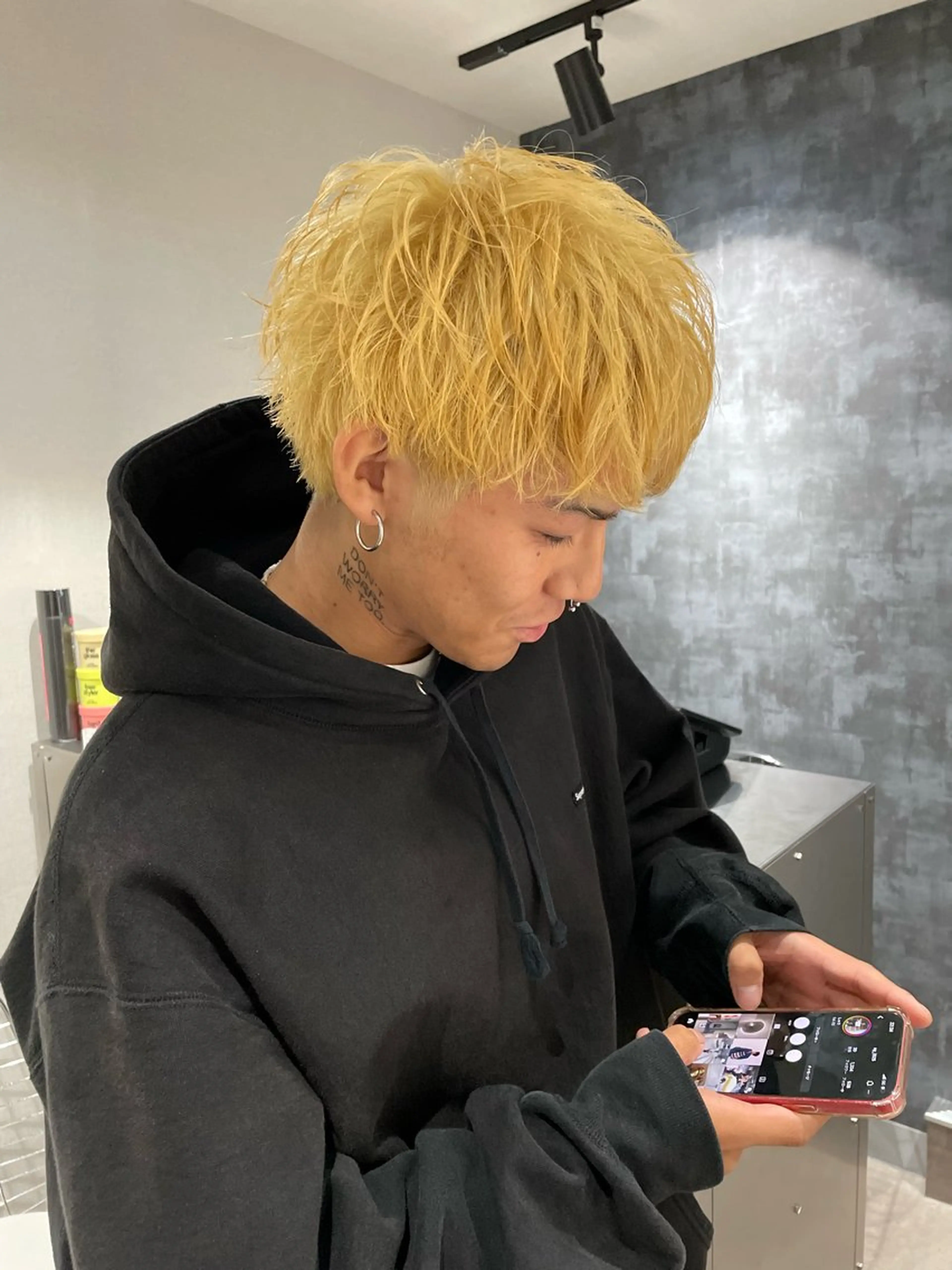 ショート カラー メンズ マッシュ 抜きっぱなしブロンド 🌟ブリーチ/ボブ/ レイヤー渋谷☀️のヘアスタイル