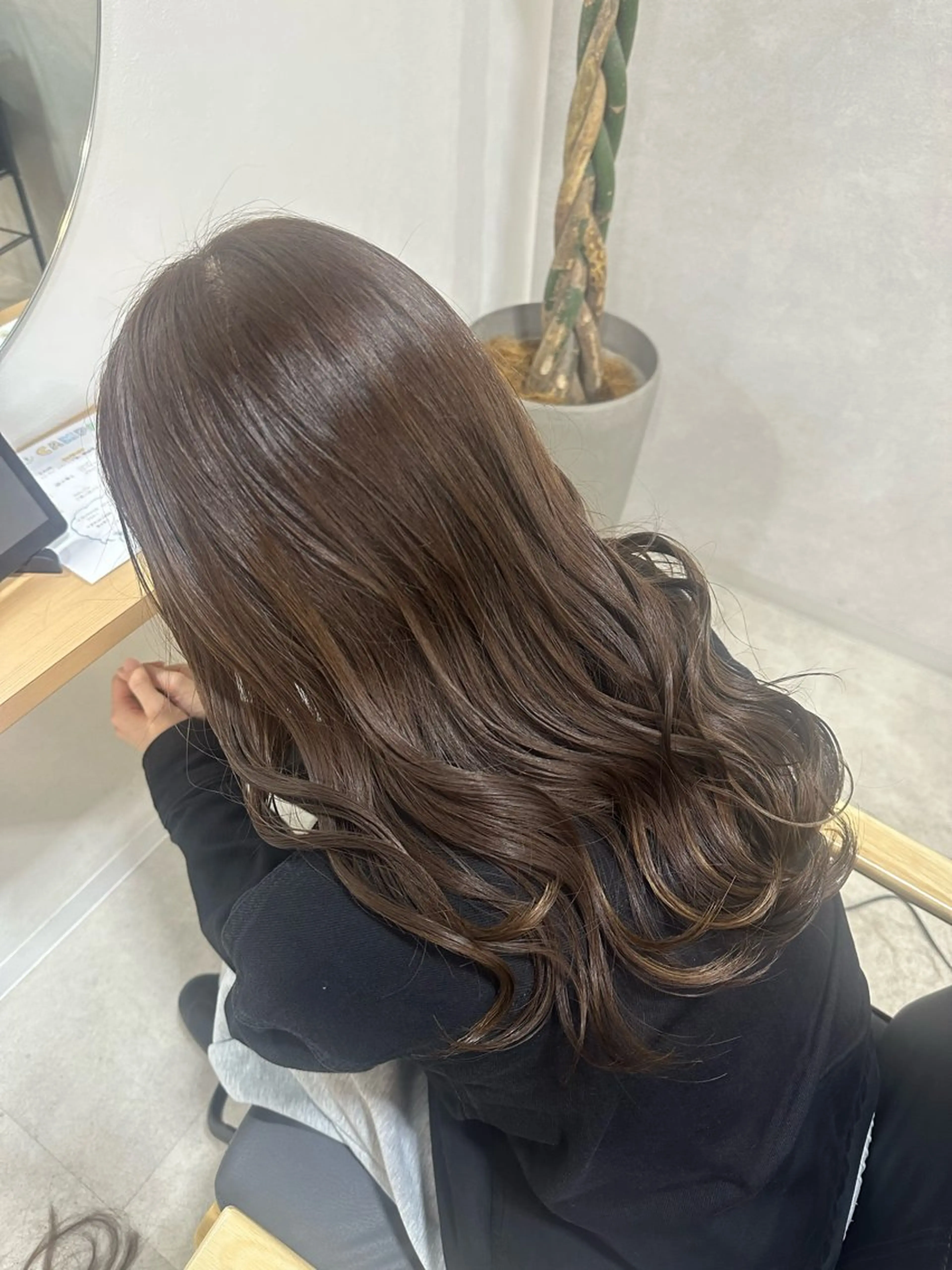 ロング ロング ヘアカラー トリートメント 小寺 唯希のヘアスタイル