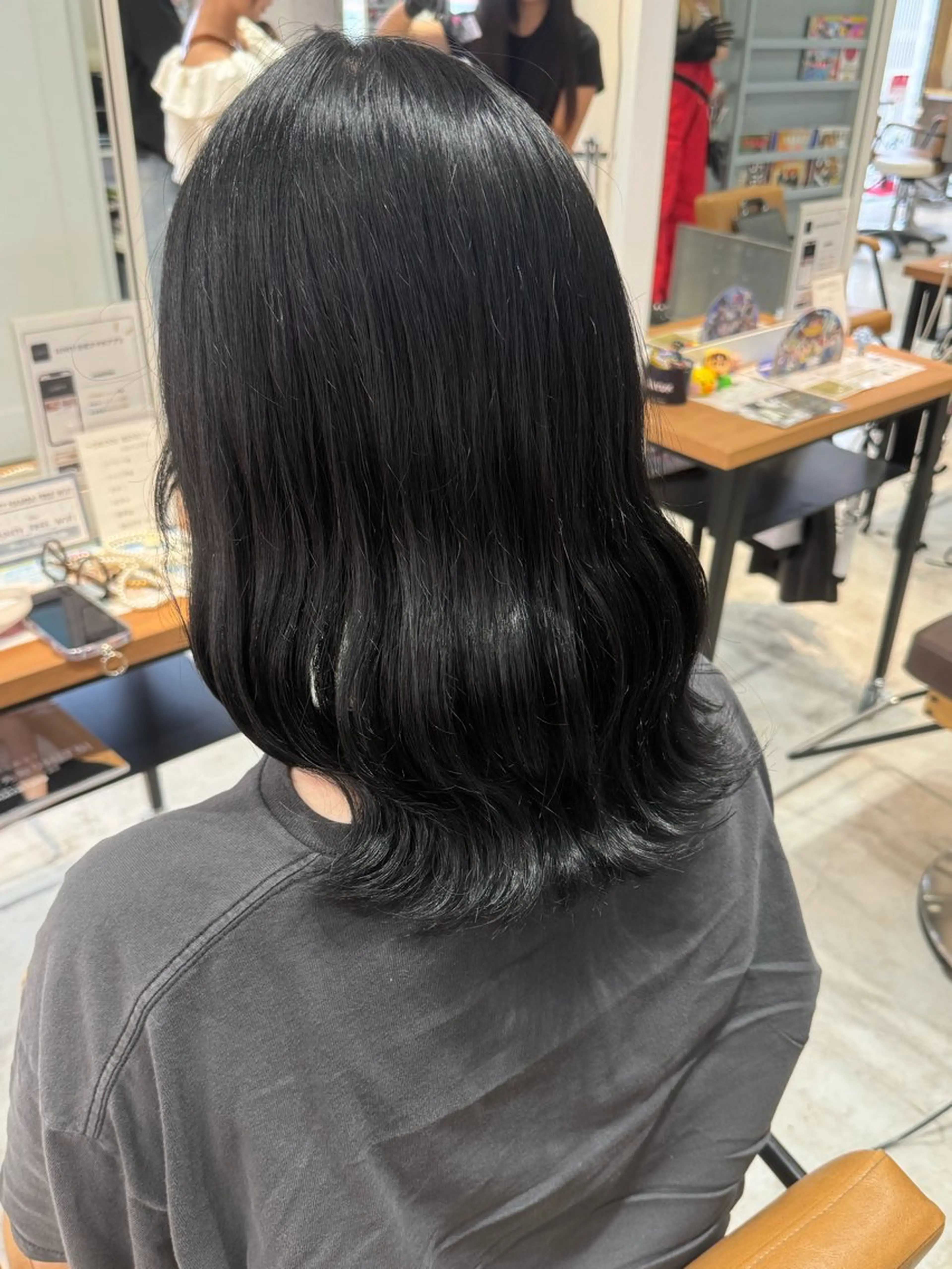 ミディアム ヘアカラー トリートメント 👑LUNTY RINA👑のヘアスタイル