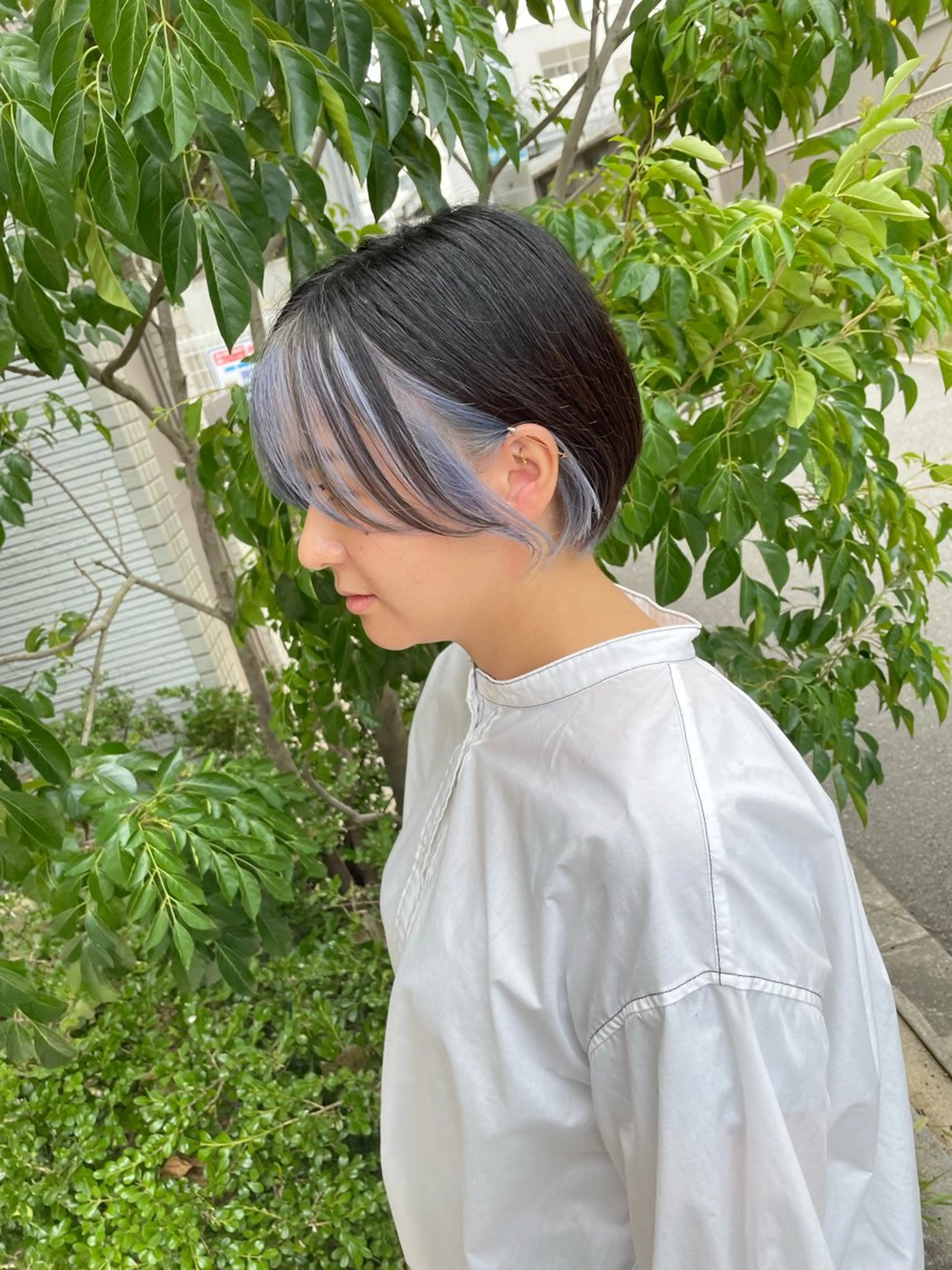 ショート カラー 生尾 虹水のヘアスタイル