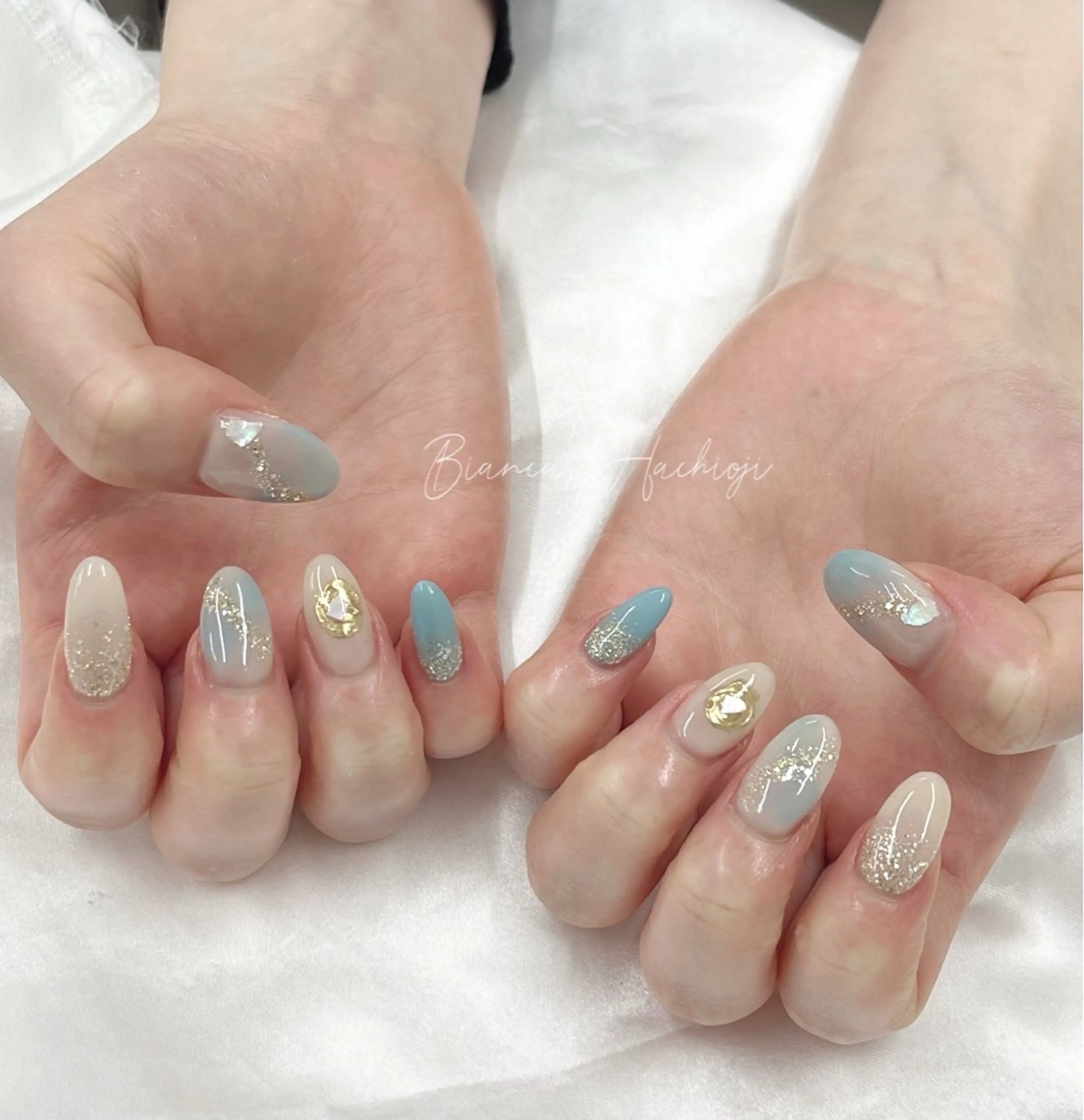 ネイル ハンドネイル Bianca🩶 SHIONOのネイルデザイン