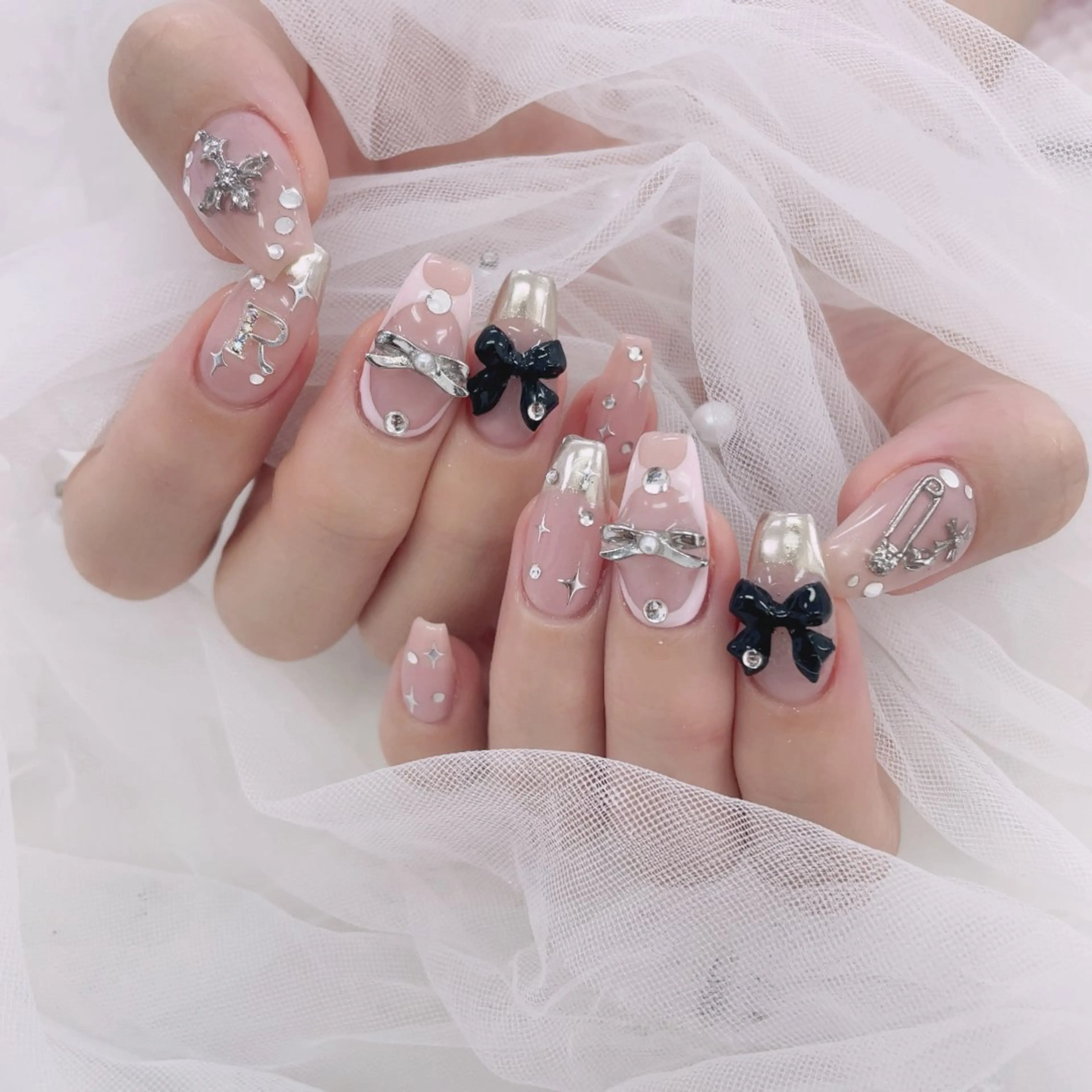 セミロング ハンドネイル cho nailのネイルデザイン