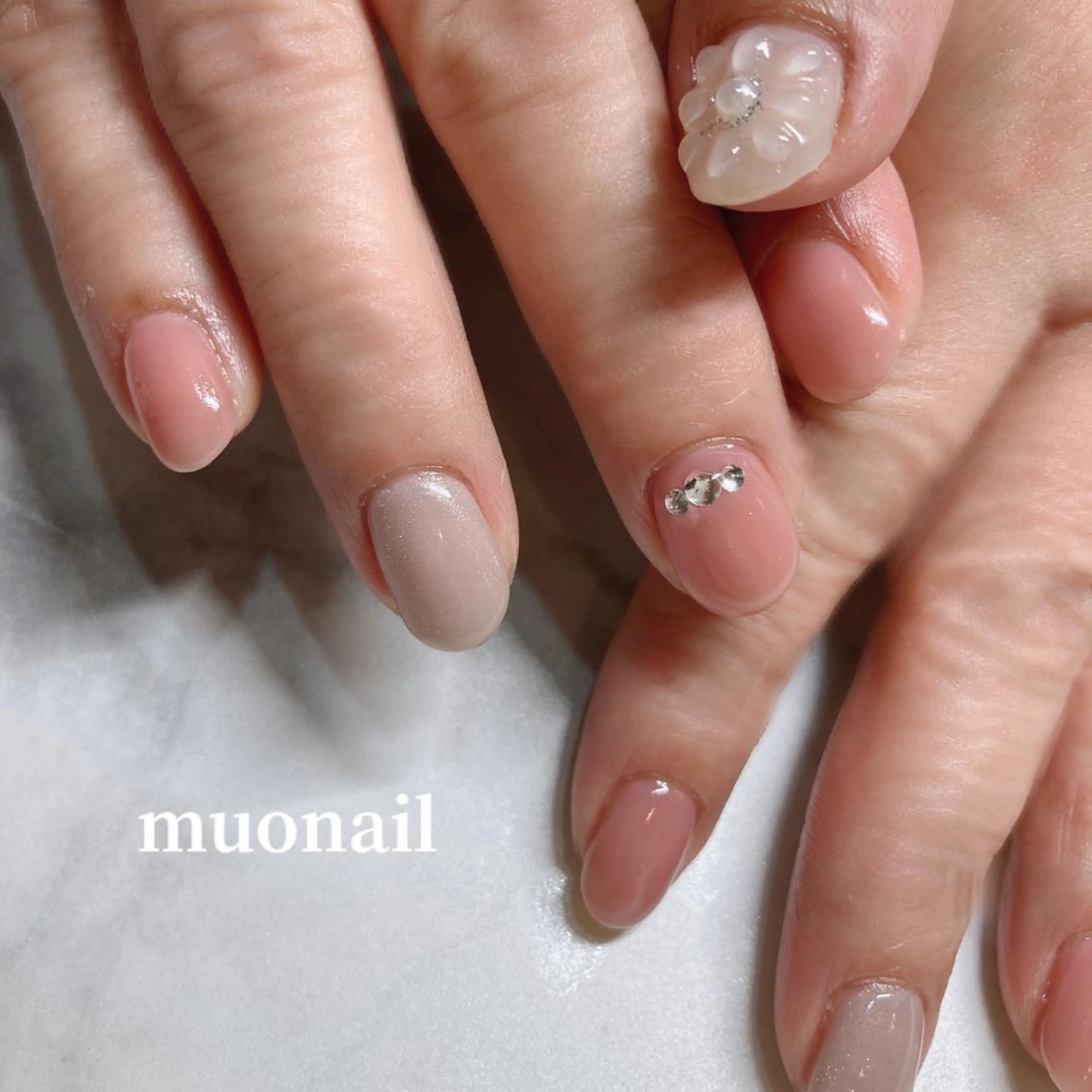 ネイル フラワーネイル マグネットネイル ワンカラーネイル ぷっくりネイル ストーンネイル Sand by muoのネイルデザイン
