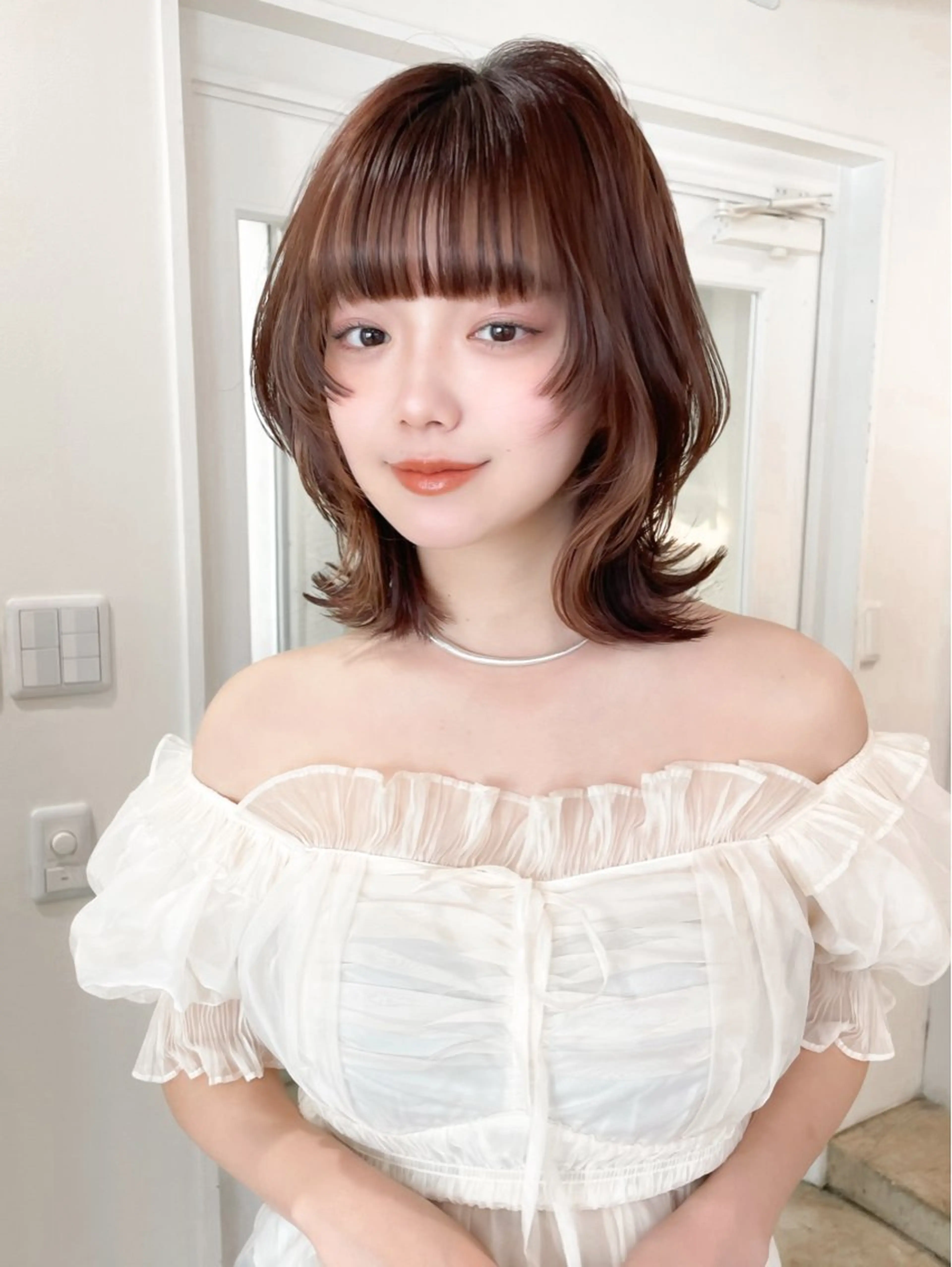 ミディアム カラー バレイヤージュ ベージュカラー ブリーチ ケアブリーチ ダブルカラー カット ヘアカラー トリートメント ミディアム/顔周り/ ベージュ🌼mayuのヘアスタイル