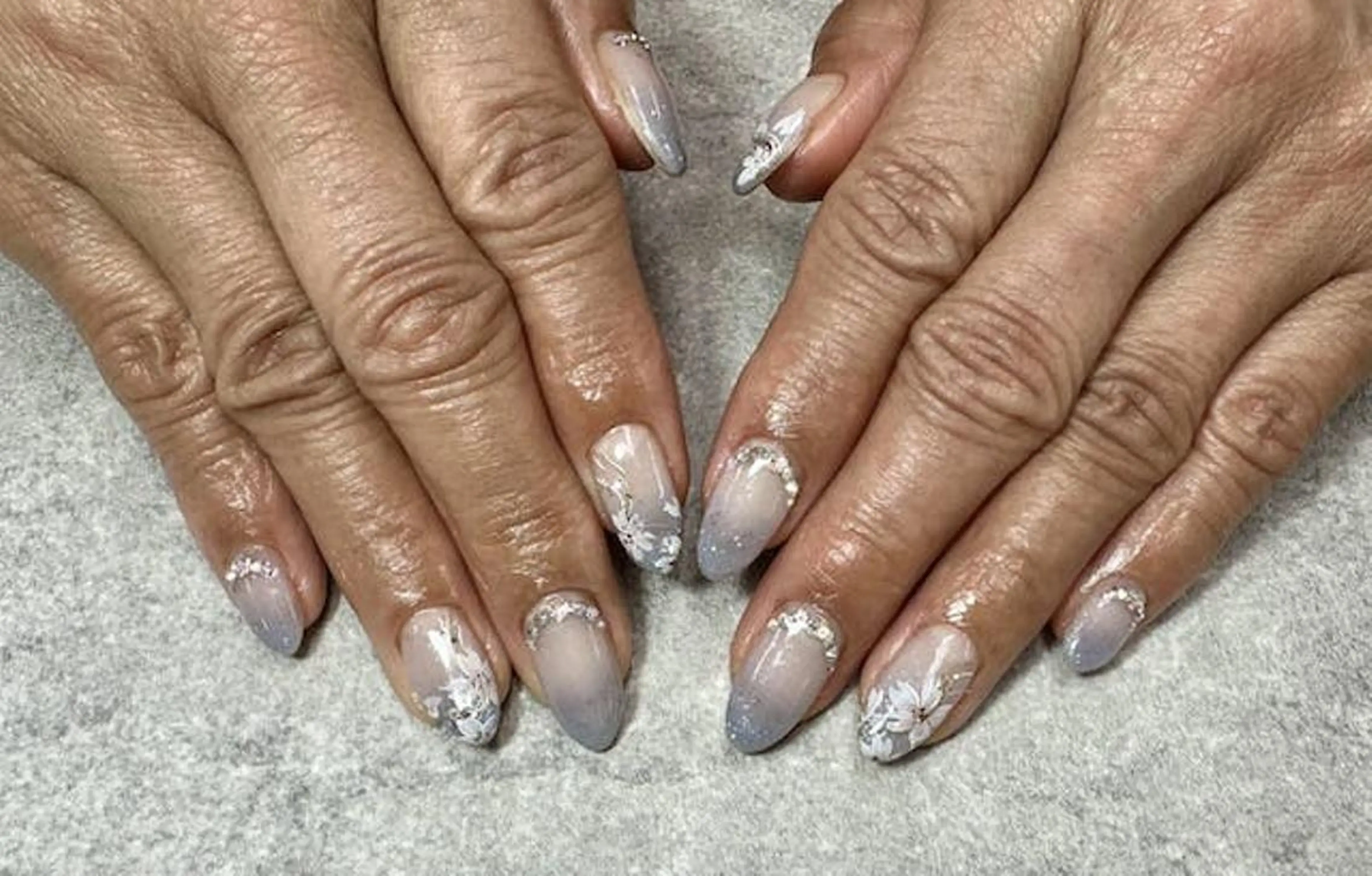 ネイル アートネイル ブルー イースター ジェルネイル グラデーション ハンドネイル ハンドケア FASTNAIL PLUS 新宿店のネイルデザイン