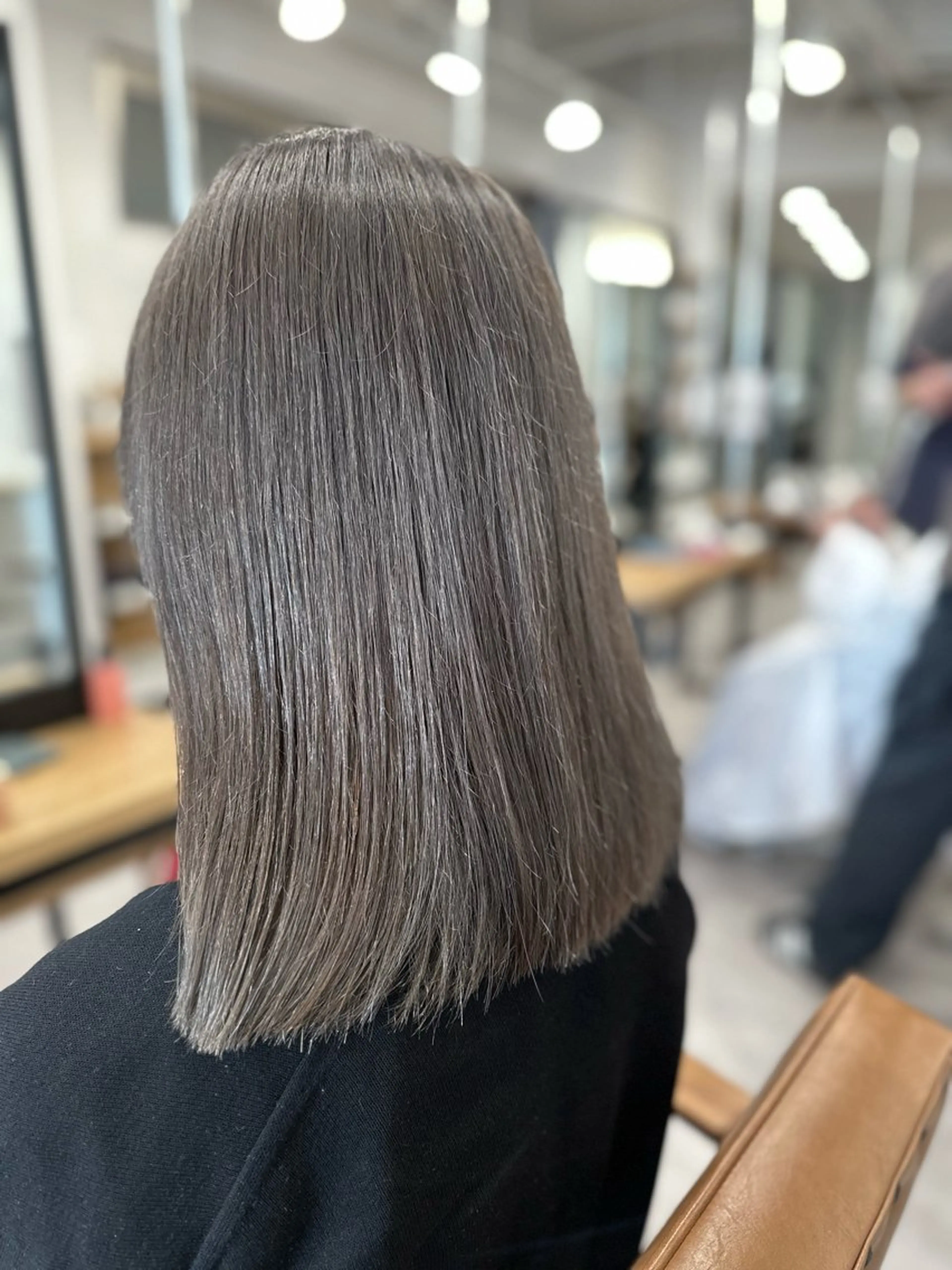 セミロング カラー シルバー ヘアカラー トリートメント ケアカラーリスト✂️ SHIAN   フジのヘアスタイル
