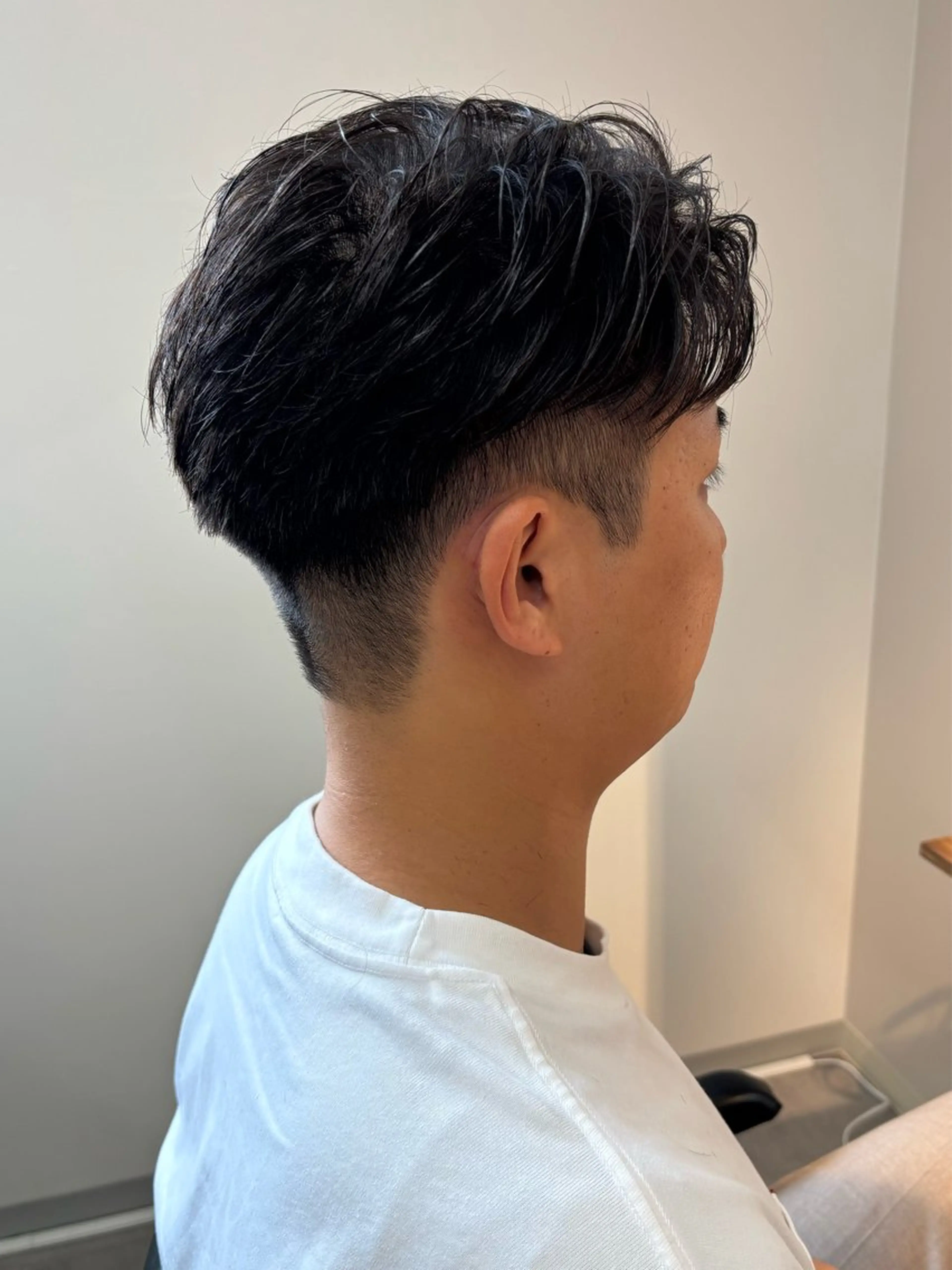 メンズ ビジネス 刈り上げ カット 保立メンズカット 千葉駅フェザーパーマのヘアスタイル