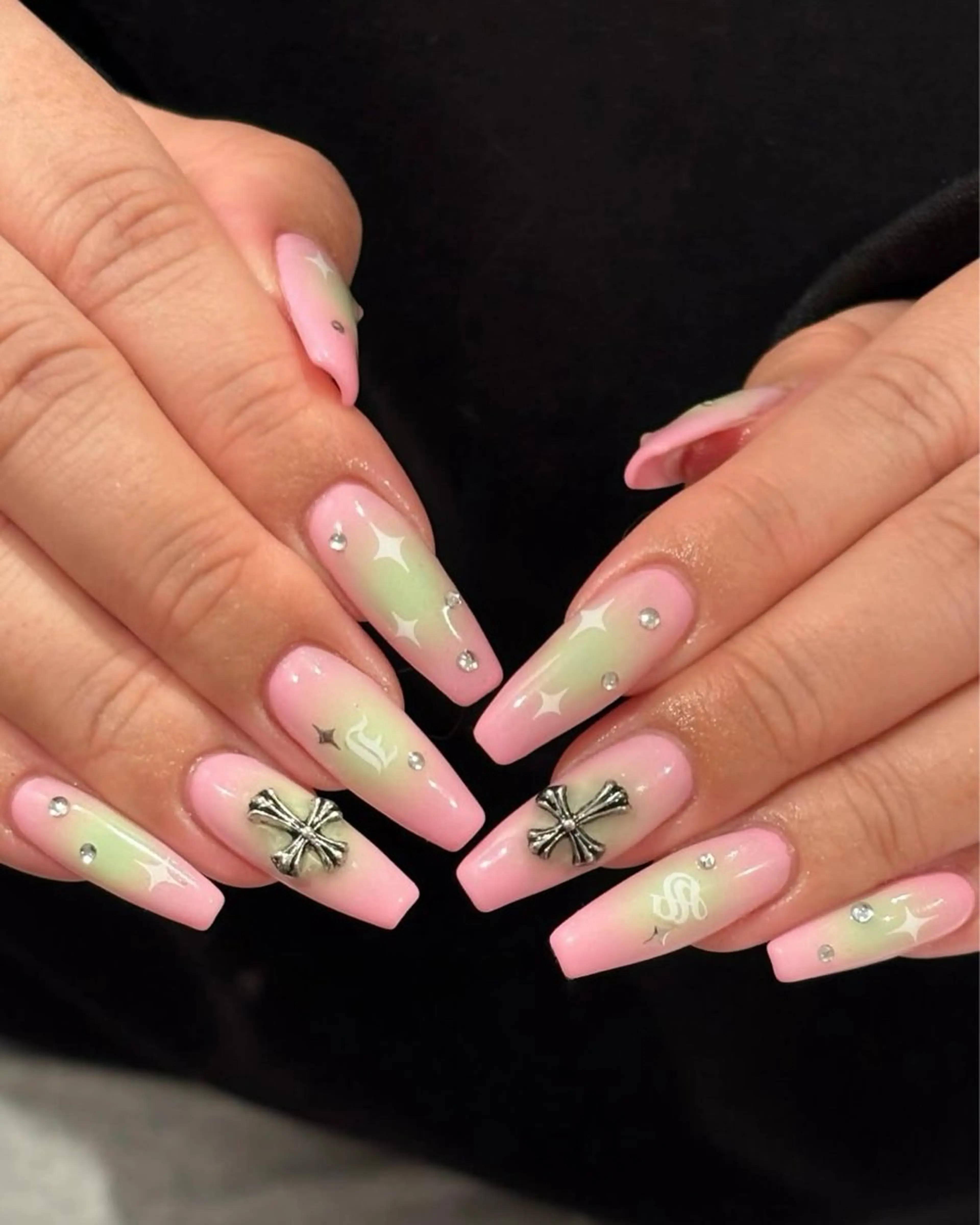 ネイル ハンドネイル BERA NAILSのネイルデザイン