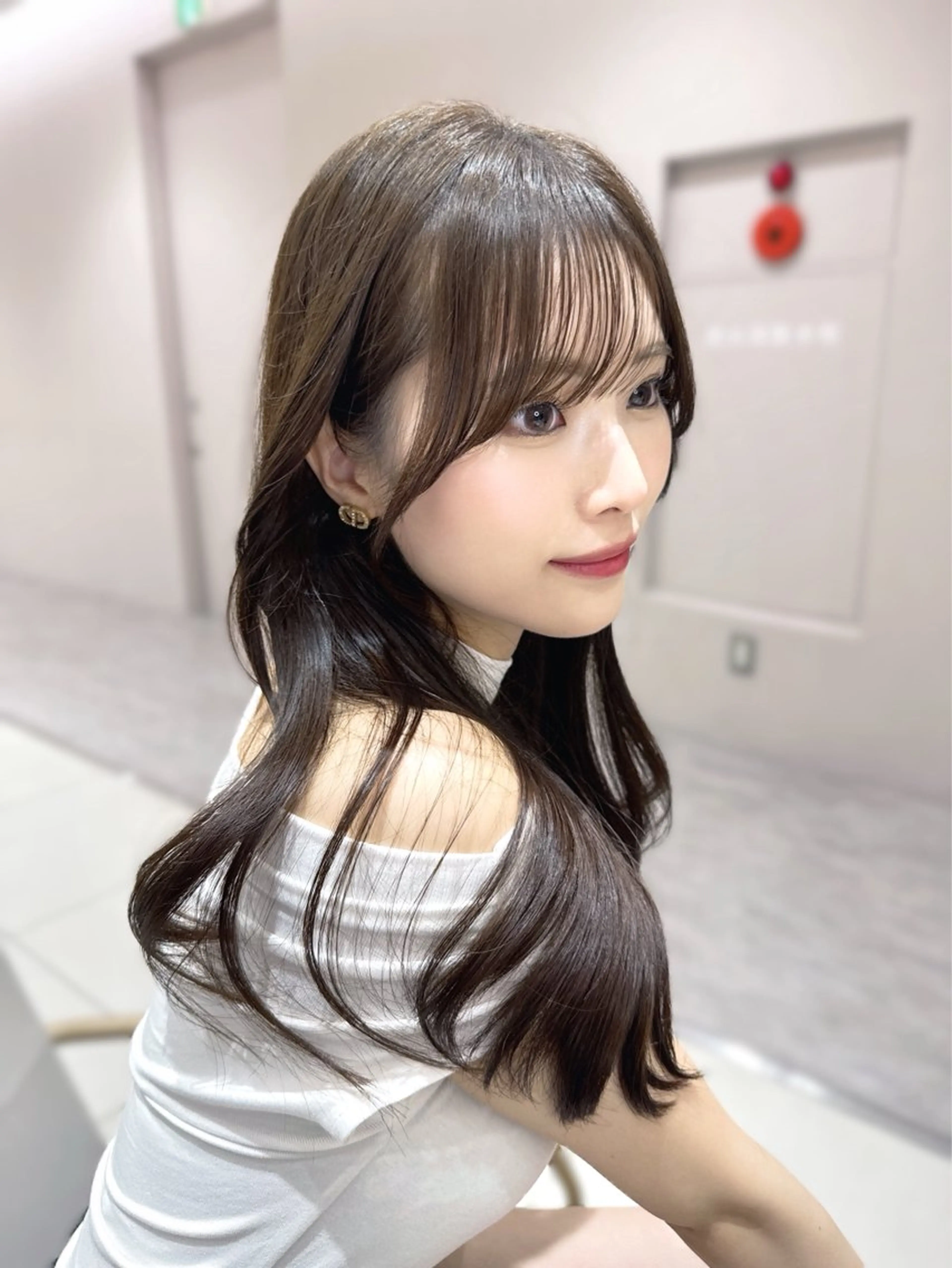 セミロング カラー カット ヘアカラー トリートメント ヘッドスパ ヘアセット 韓国ヘア/レイヤー/ 顔まわり/りょーとのヘアスタイル