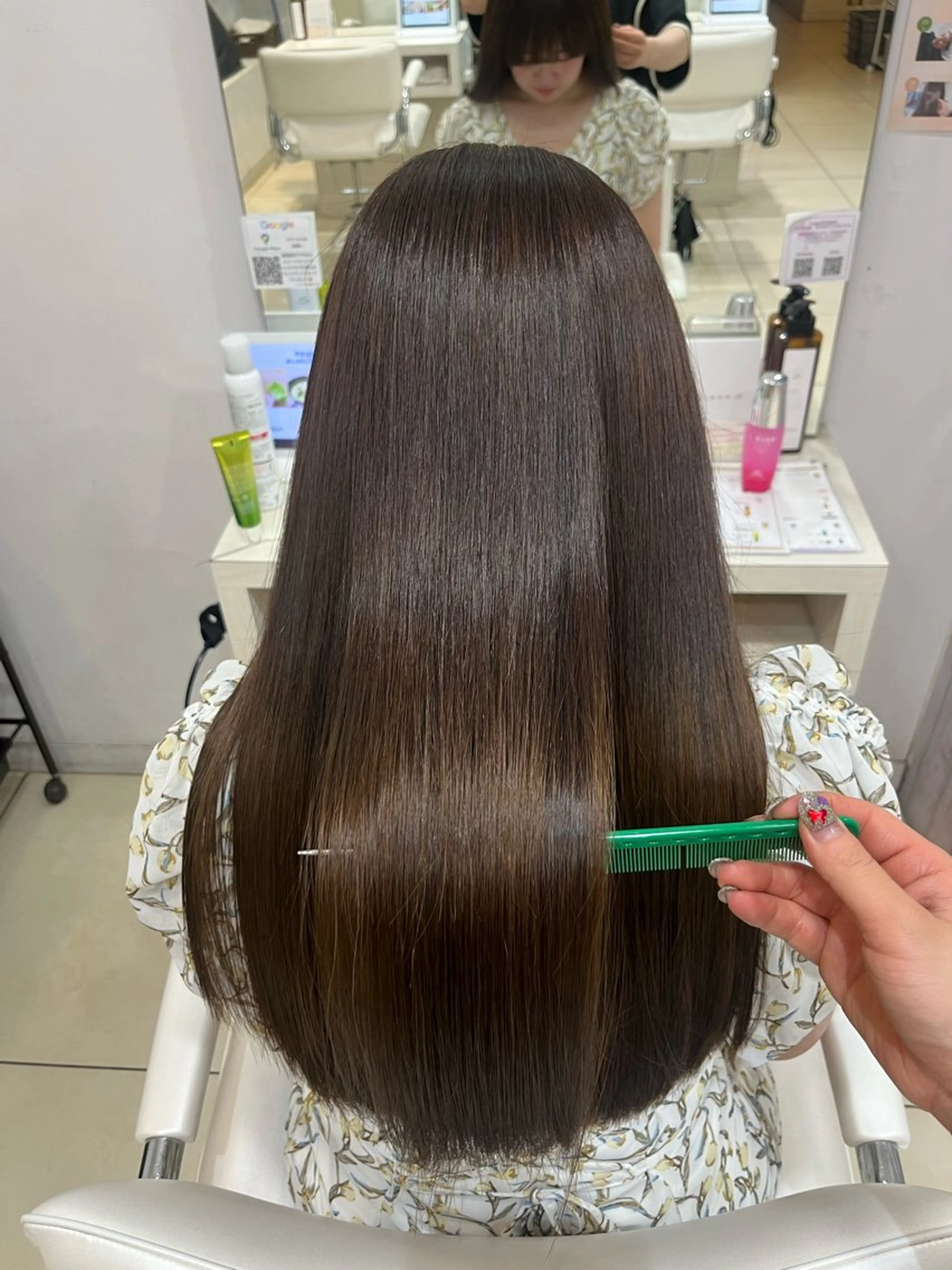 ロング カラー オリーブカラー 髪質改善 ヘアカラー 🌿似合わせブリーチ 山岸樹璃🌿のヘアスタイル