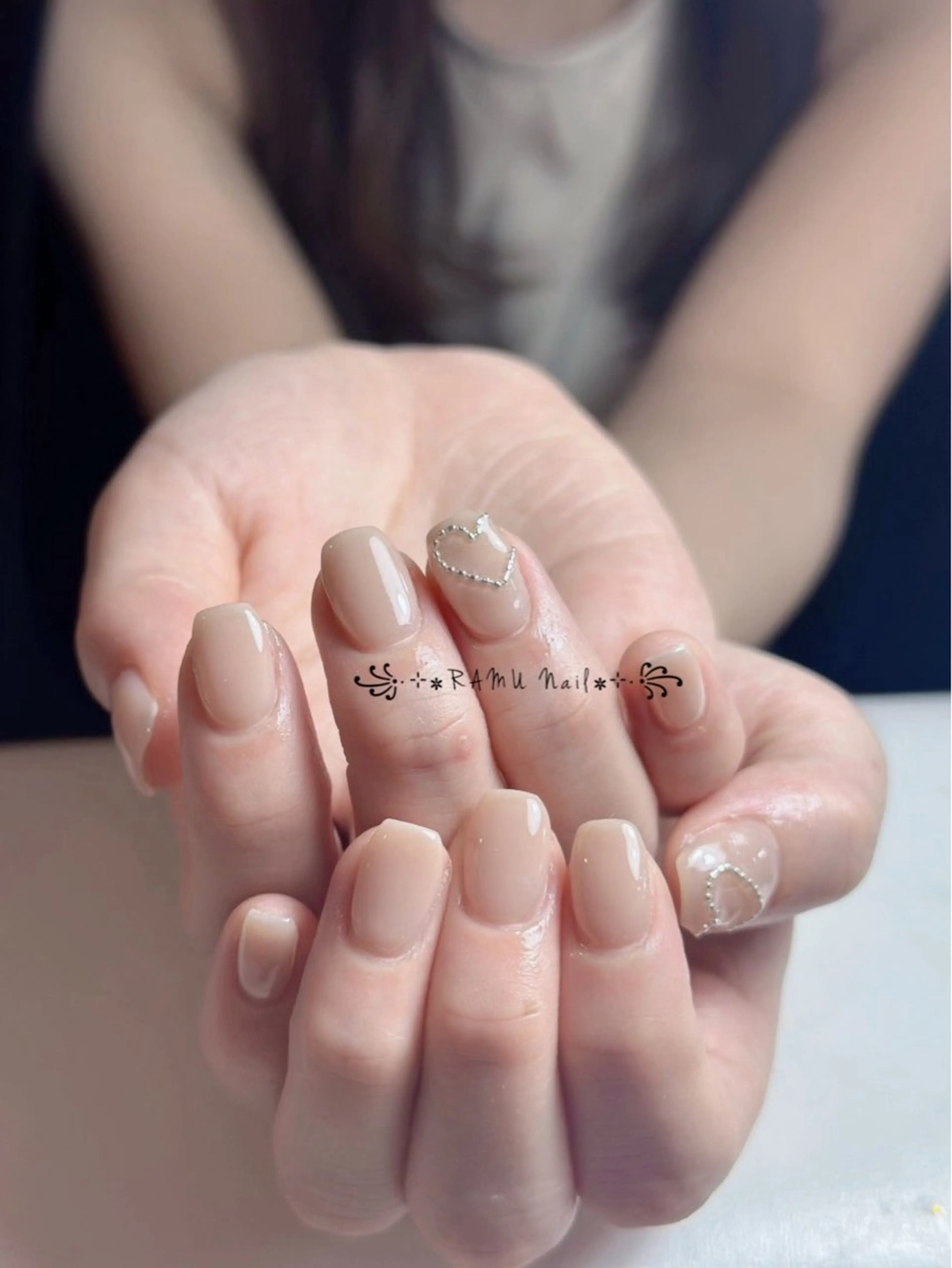 ネイル チークネイル フレンチネイル グラデーション ハート キラキラネイル RAMU_Nail 池袋店のネイルデザイン