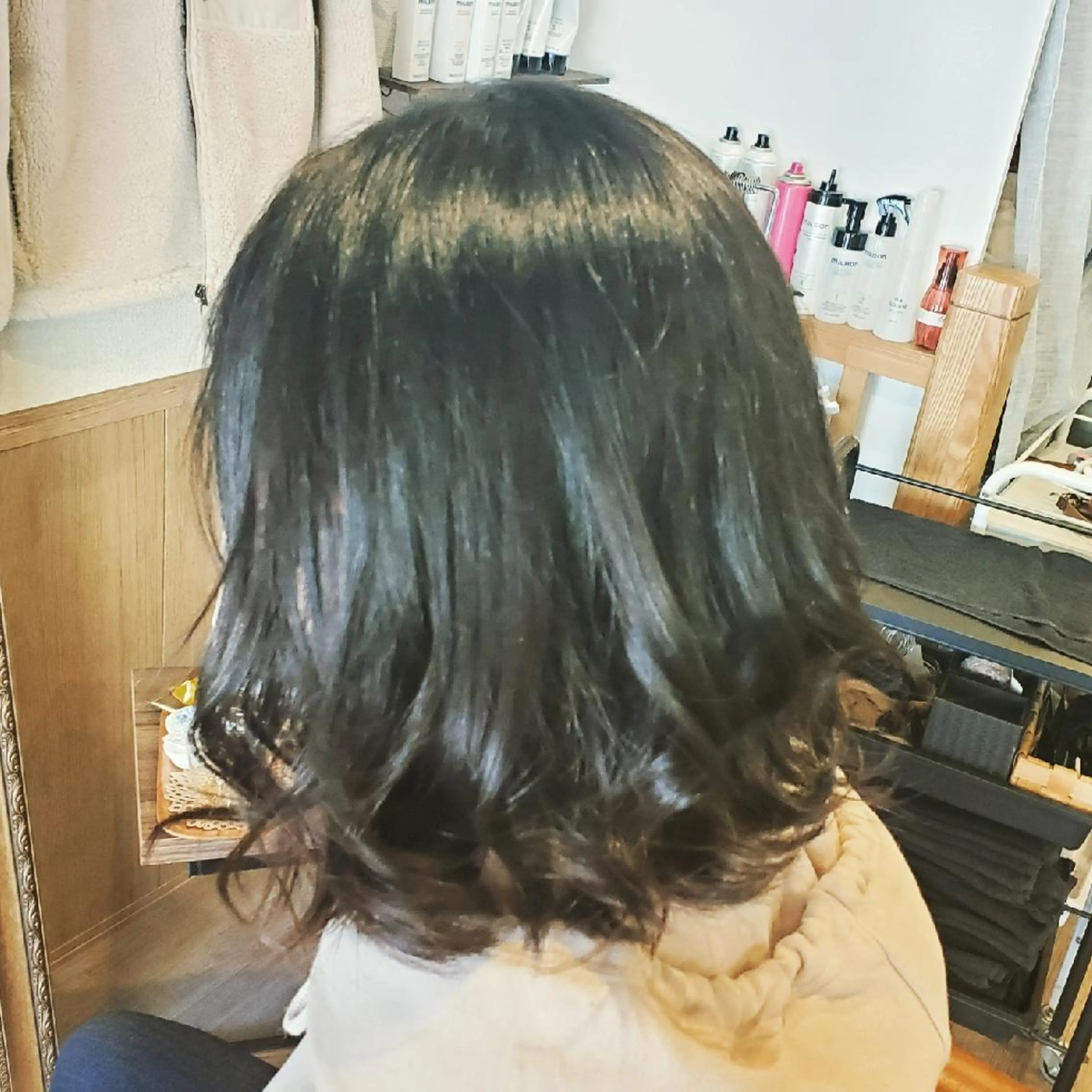 ミディアム カラー アディクシーカラー ブリーチ イルミナカラー 外国人風カラー トリートメント カット ヘアカラー トリートメント spa hair ark 富井直美のヘアスタイル