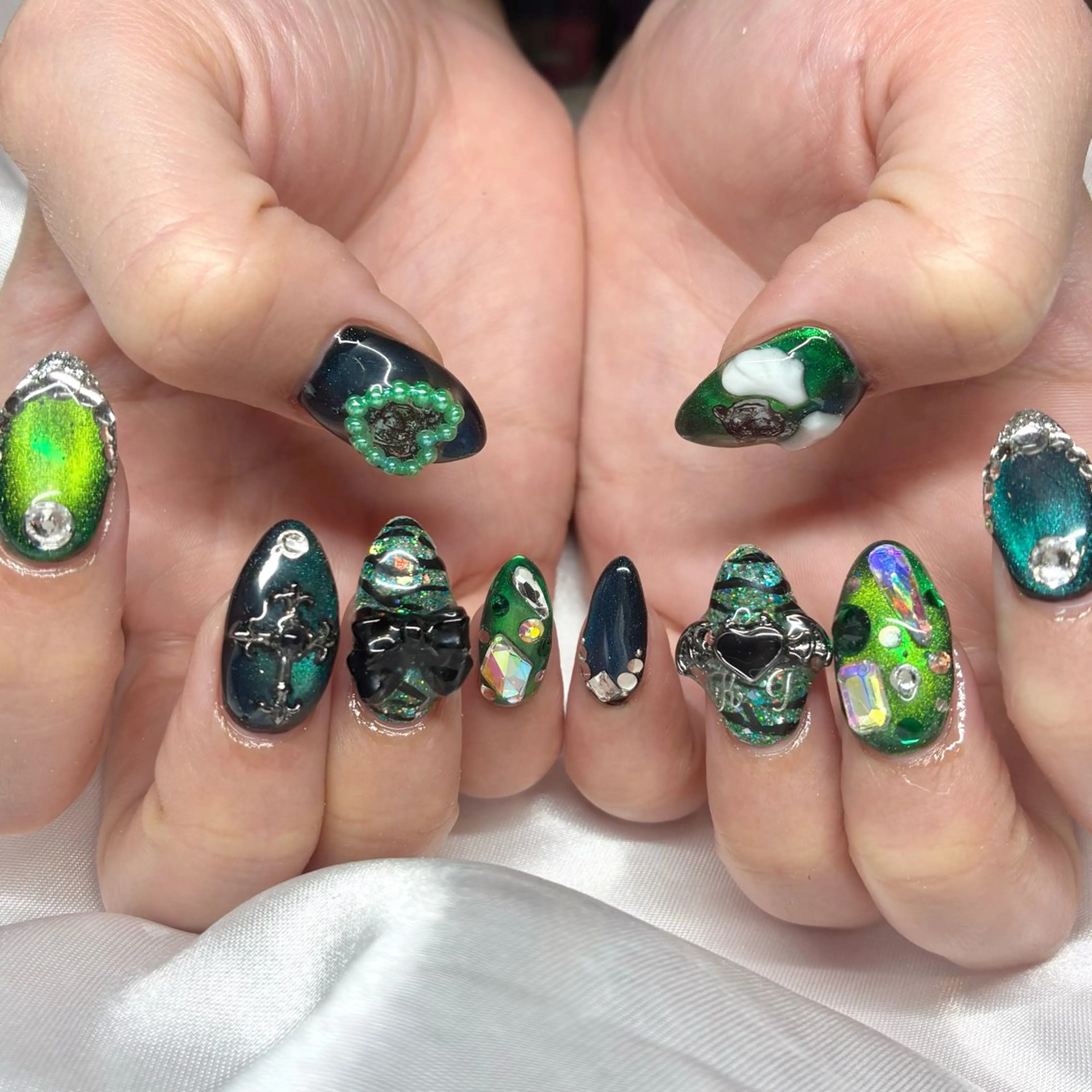 ネイル ハンドネイル Nail ヌシん家 AKANEのネイルデザイン