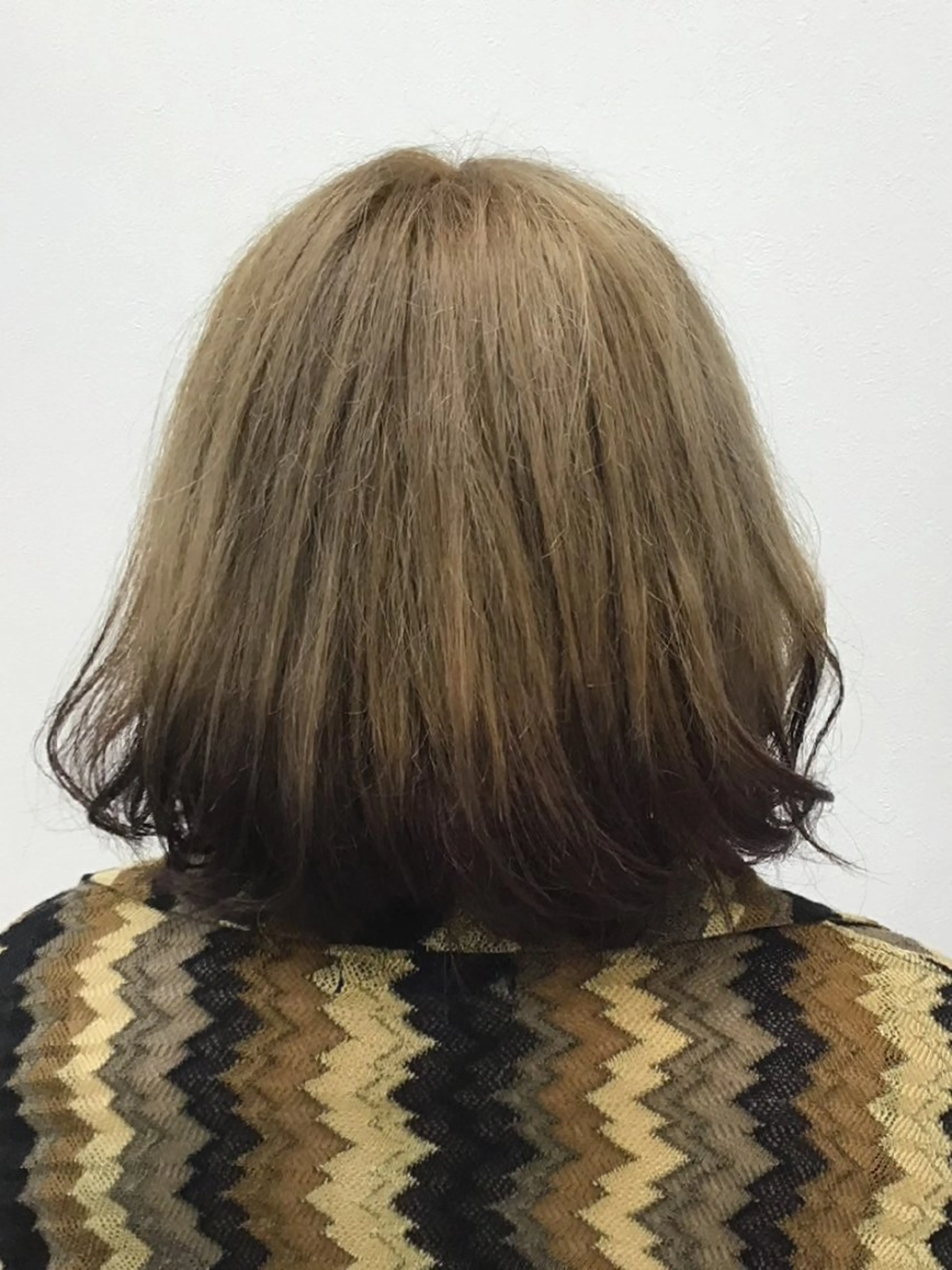 カラー ベージュカラー HAIR STAGE EIGHT所属・柴本 巧のヘアスタイル