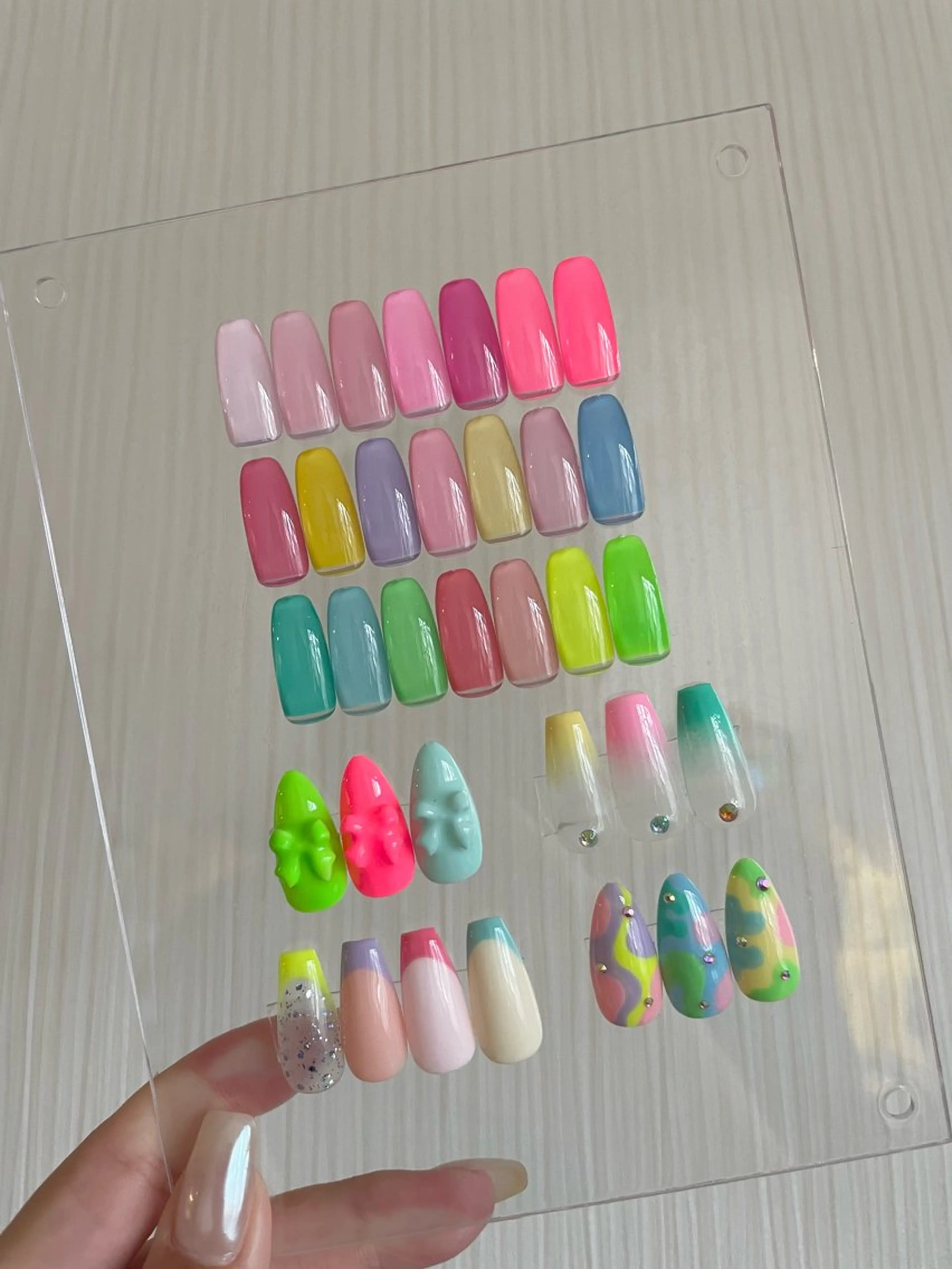ネイル アートネイル ゴージャス ワンカラーネイル Ri-e's nailのネイルデザイン