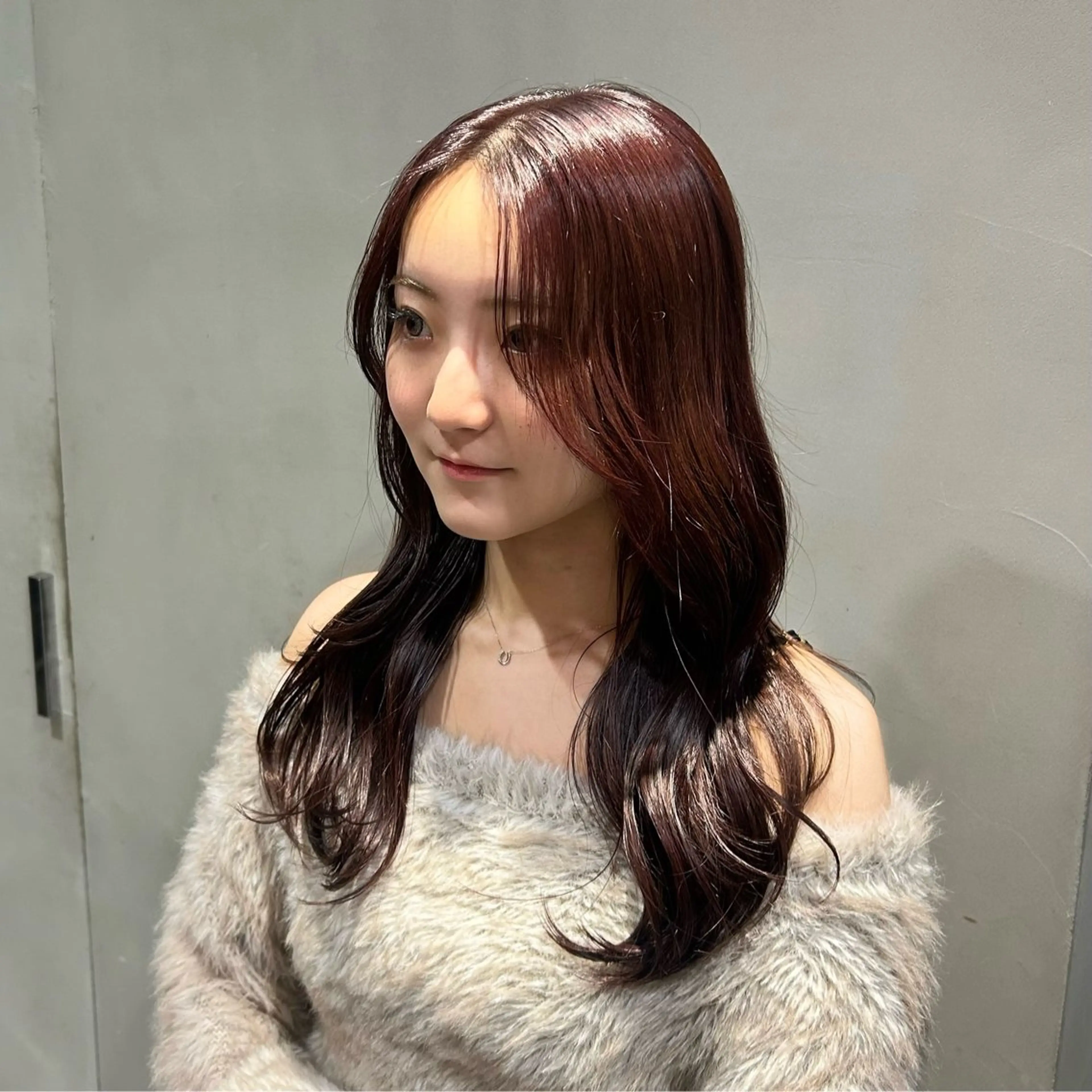 ロング トリートメント カット ︎︎🌟韓国艶カラー ︎🌟璃奈 (リナ)のヘアスタイル