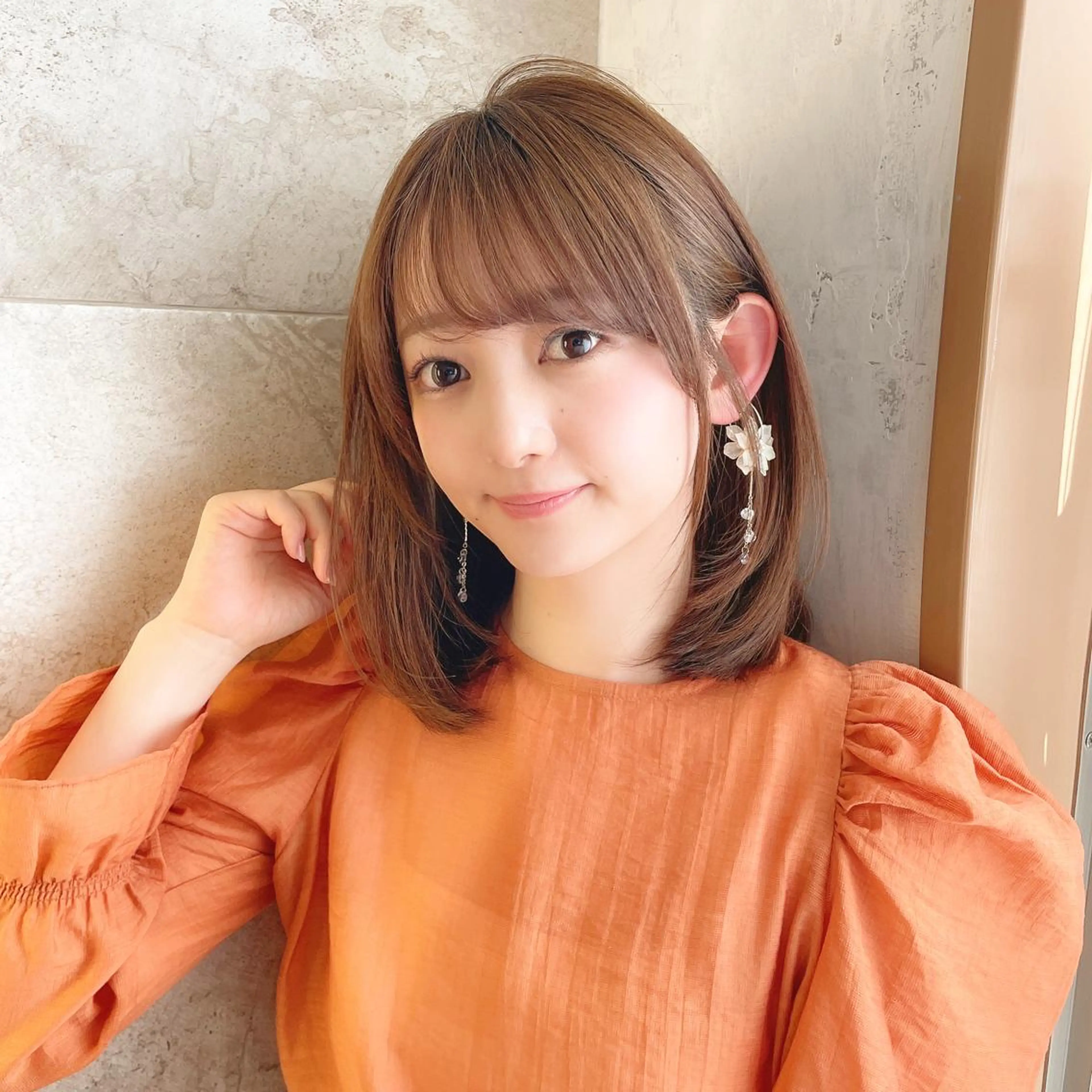 ミディアム カラー カット ヘアカラー トリートメント 酒井 里穂のヘアスタイル
