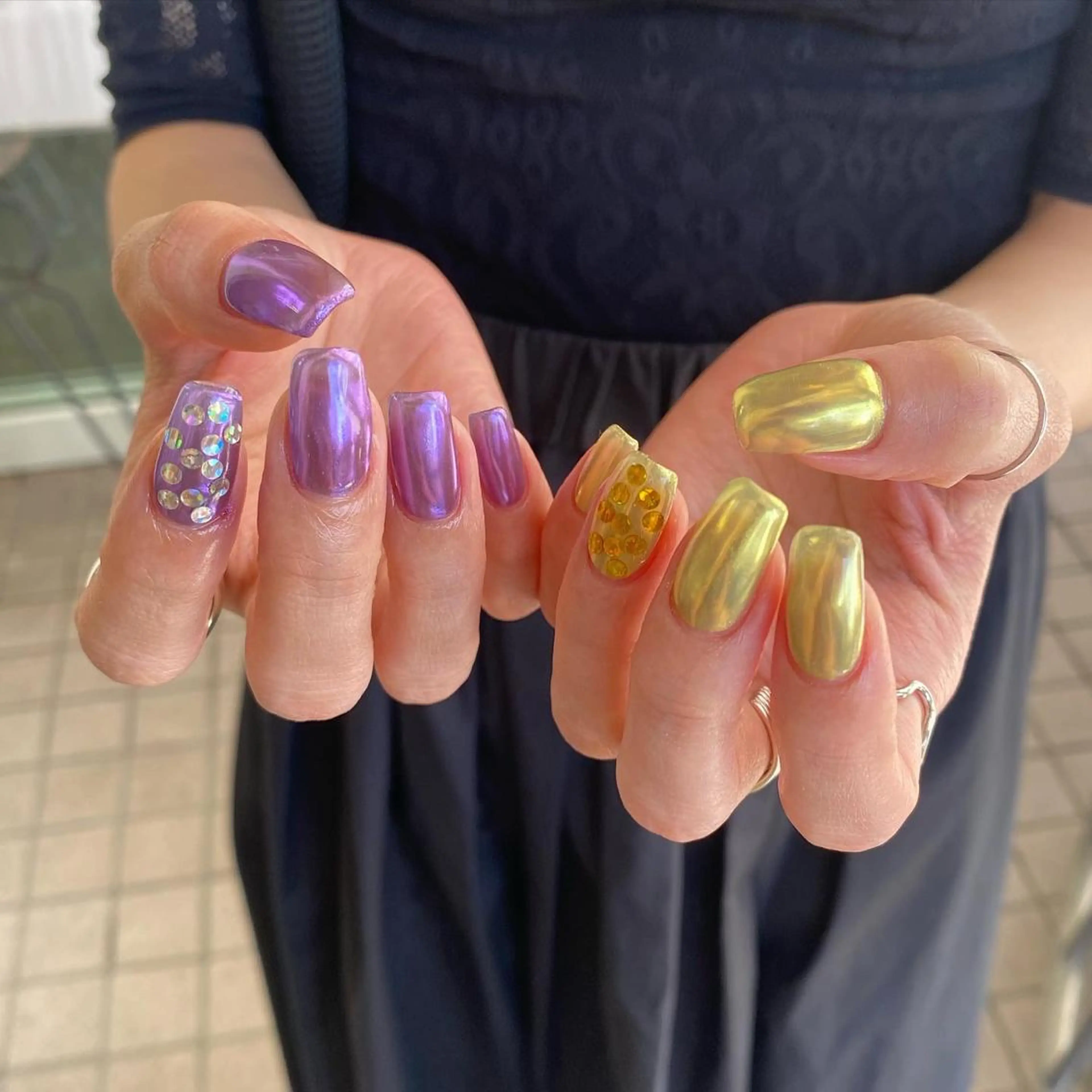 ネイル ミラーネイル ハンドネイル nable.所属・望月 実莉のネイルデザイン