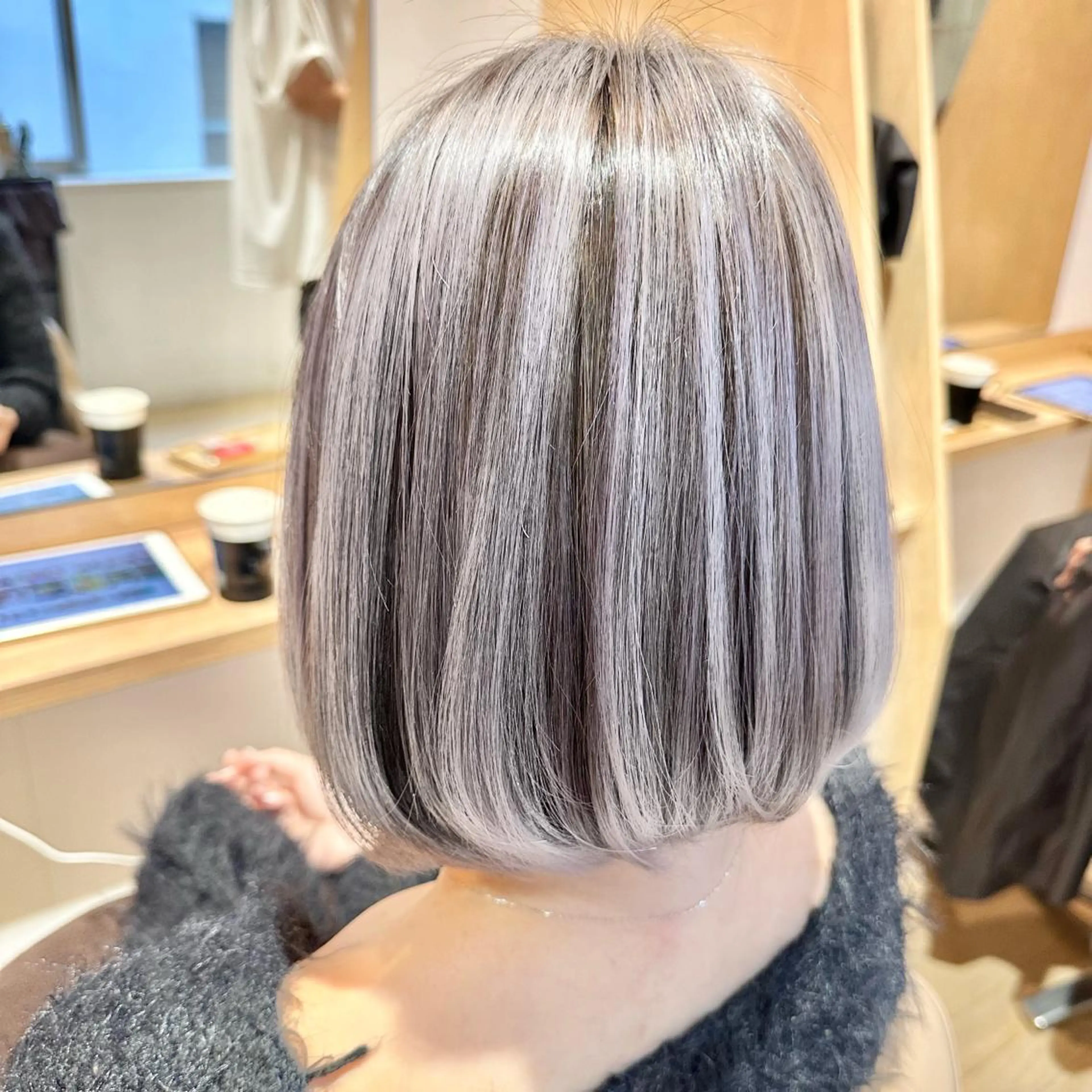 ミディアム ヘアカラー 🌈神バズり 100%色🌈のヘアスタイル