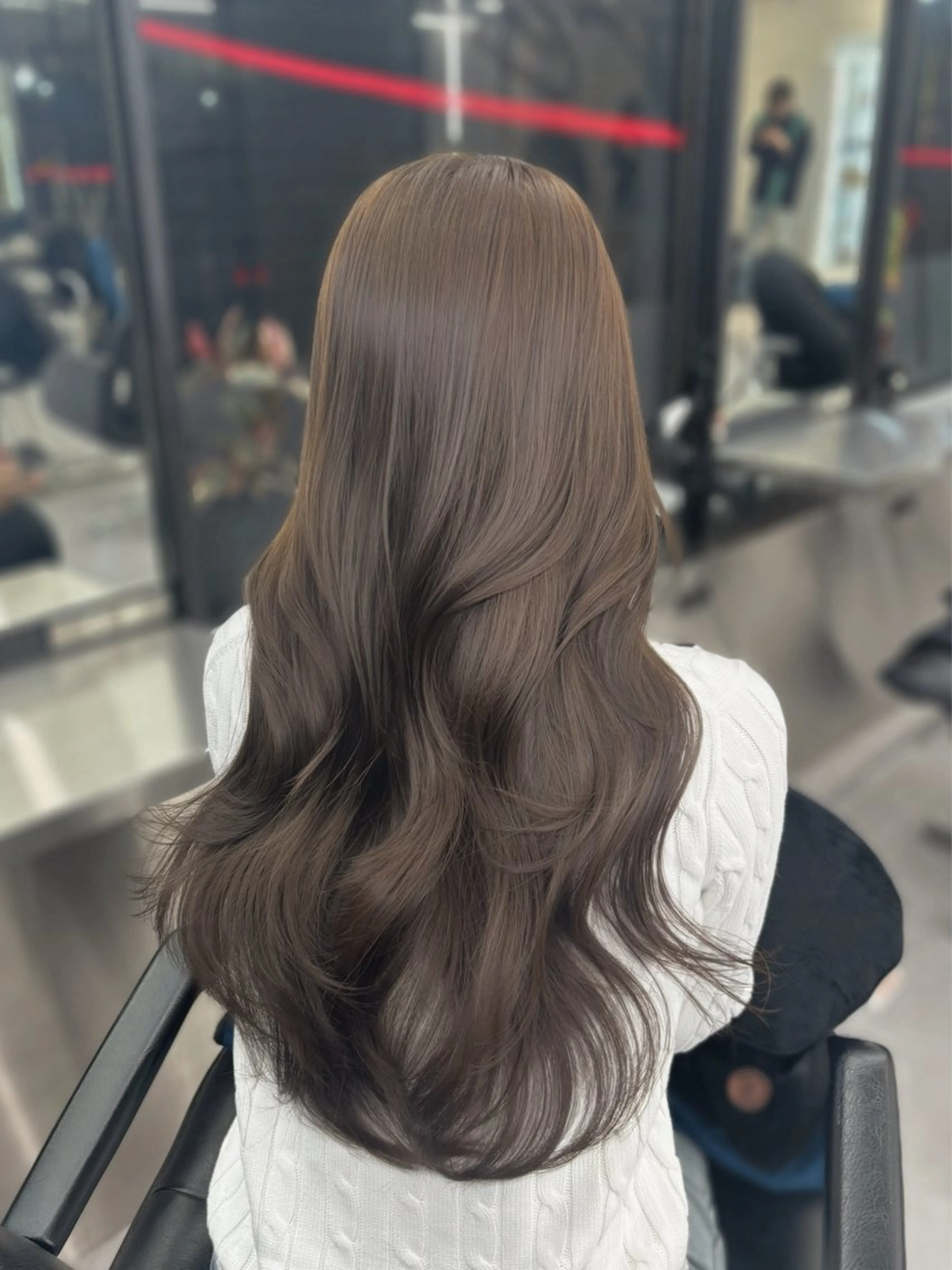 ロング カラー ハッシュカット レイヤーカット カット ヘアカラー トリートメント 心斎橋/透明感カラー 髪質改善/レイヤーのヘアスタイル
