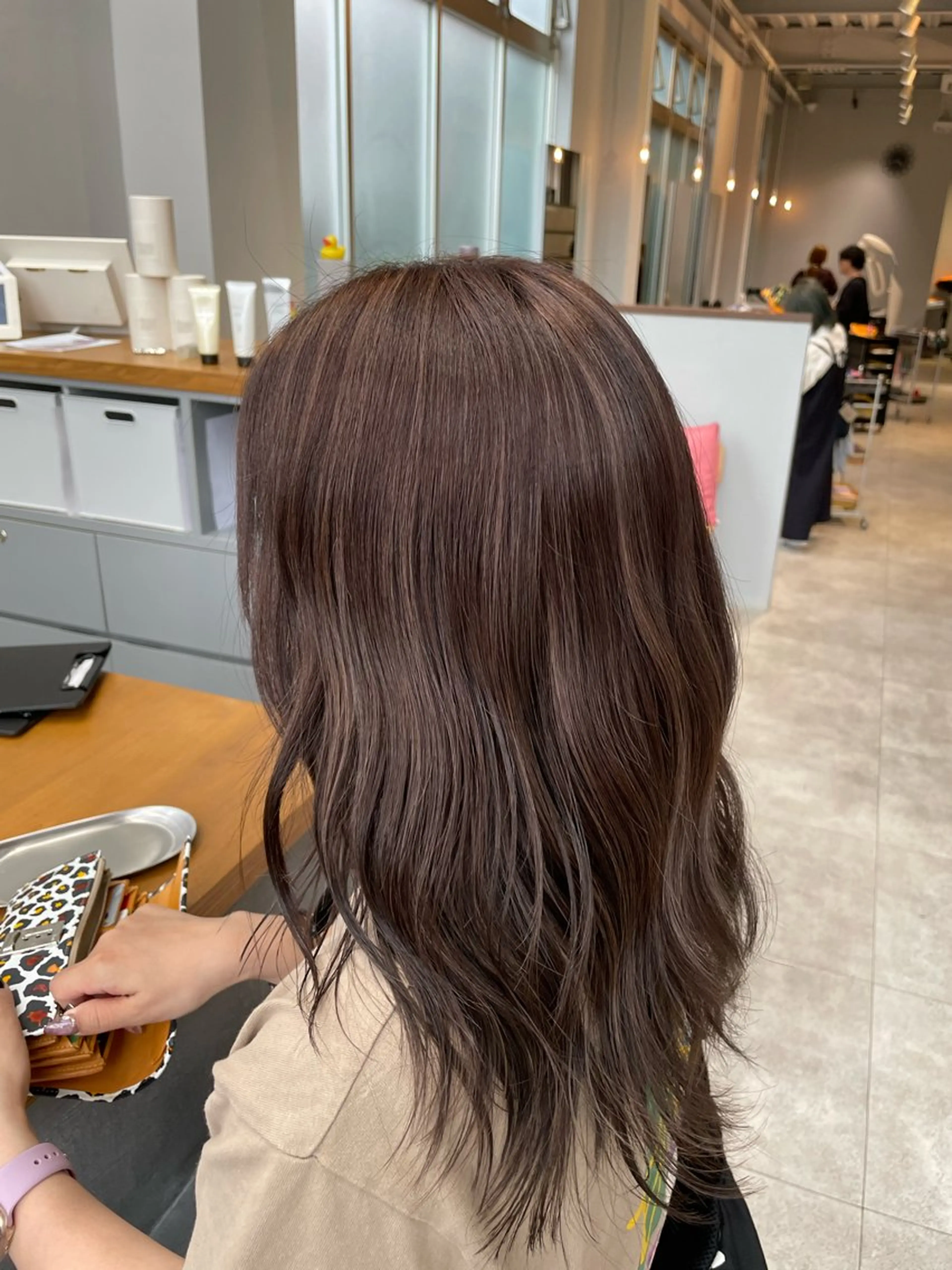 ロング カラー ハイライトカラー ハイライト カット ヘアカラー エマ ピボット 中川店所属・富原崇太/ 透明感カラー/韓国風のヘアスタイル