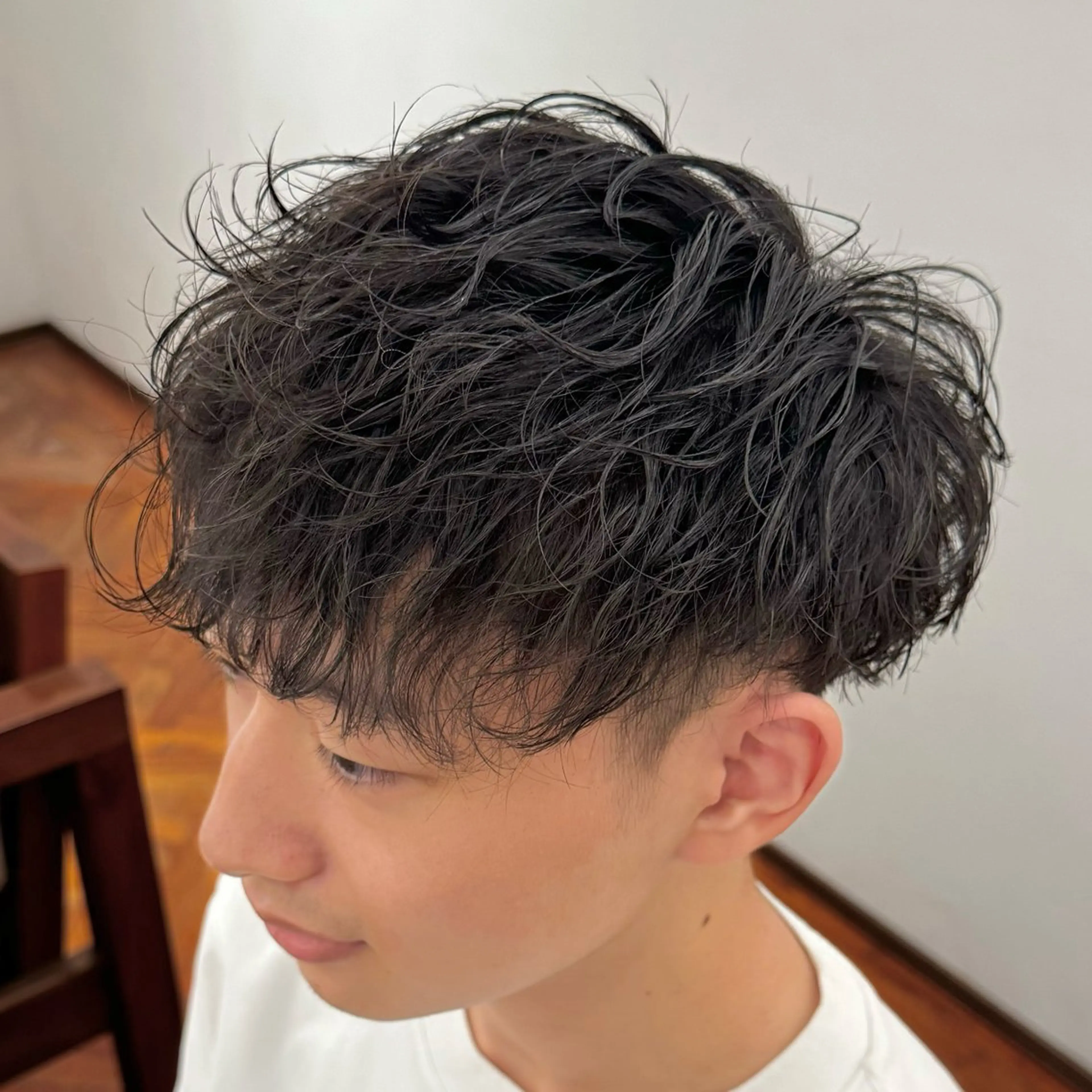 ショート パーマ メンズ メンズパーマ 波巻きパーマ 吉田 新平のヘアスタイル