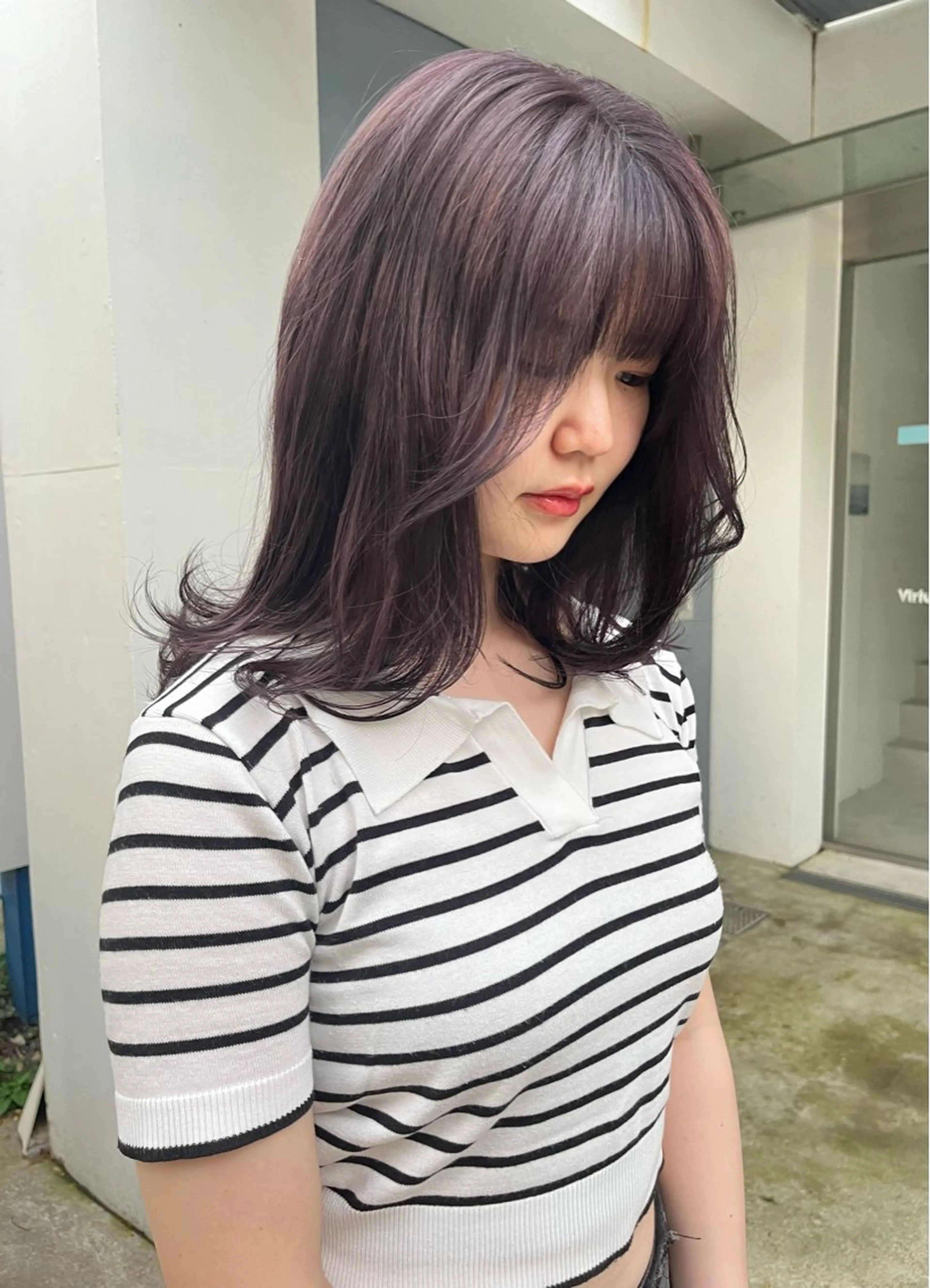 セミロング カラー ベージュカラー ブリーチ ダブルカラー グレージュ ラベンダーカラー スッと馴染むhair /ヨシダトモキのヘアスタイル