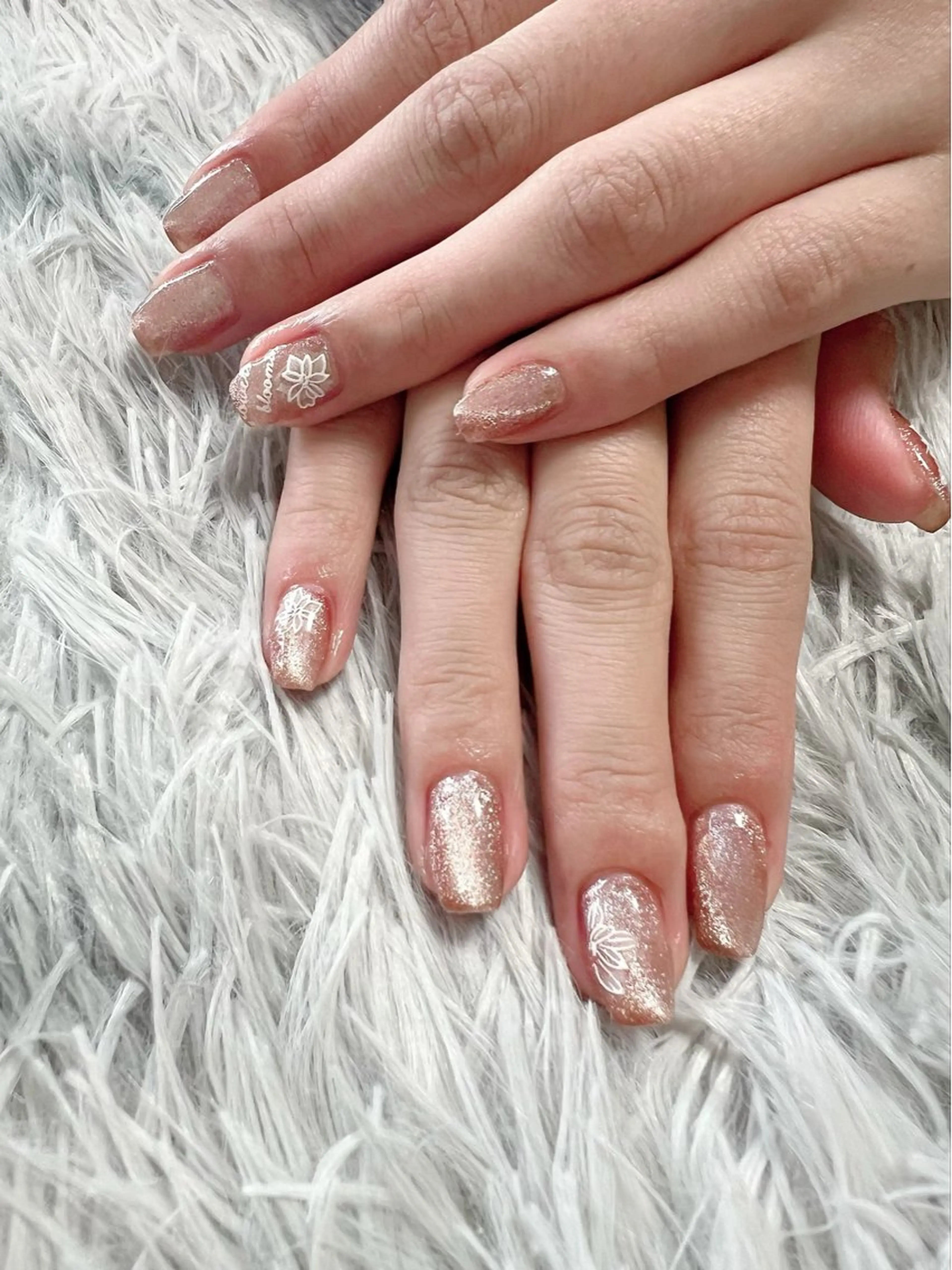 ネイル ジェルネイル マグネットネイル オフィスネイル ハンドネイル シェヌネイル JURAのネイルデザイン