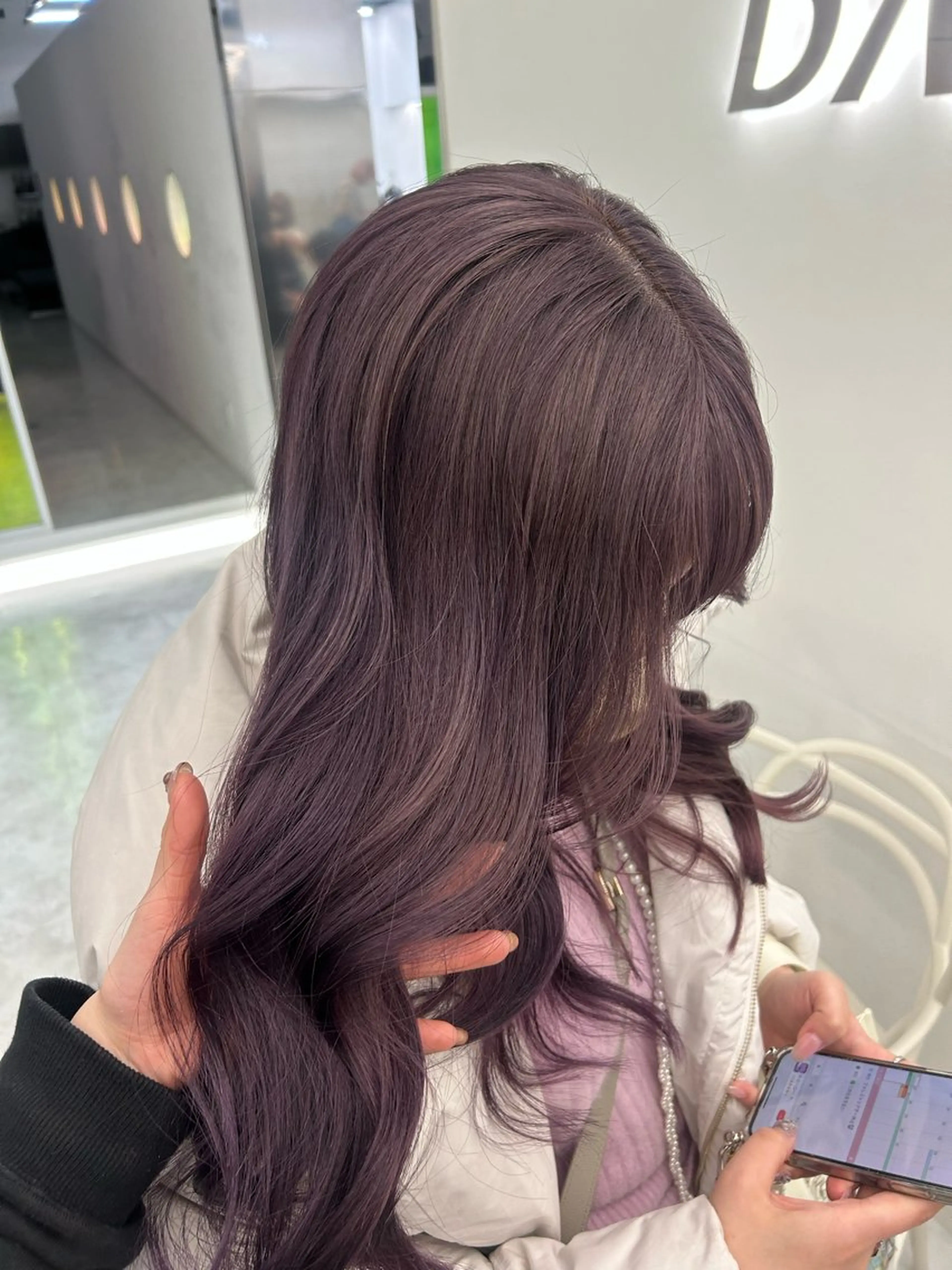 ロング ヘアカラー 淡色ラベンダー♡ ニーナ🎀🦙のヘアスタイル