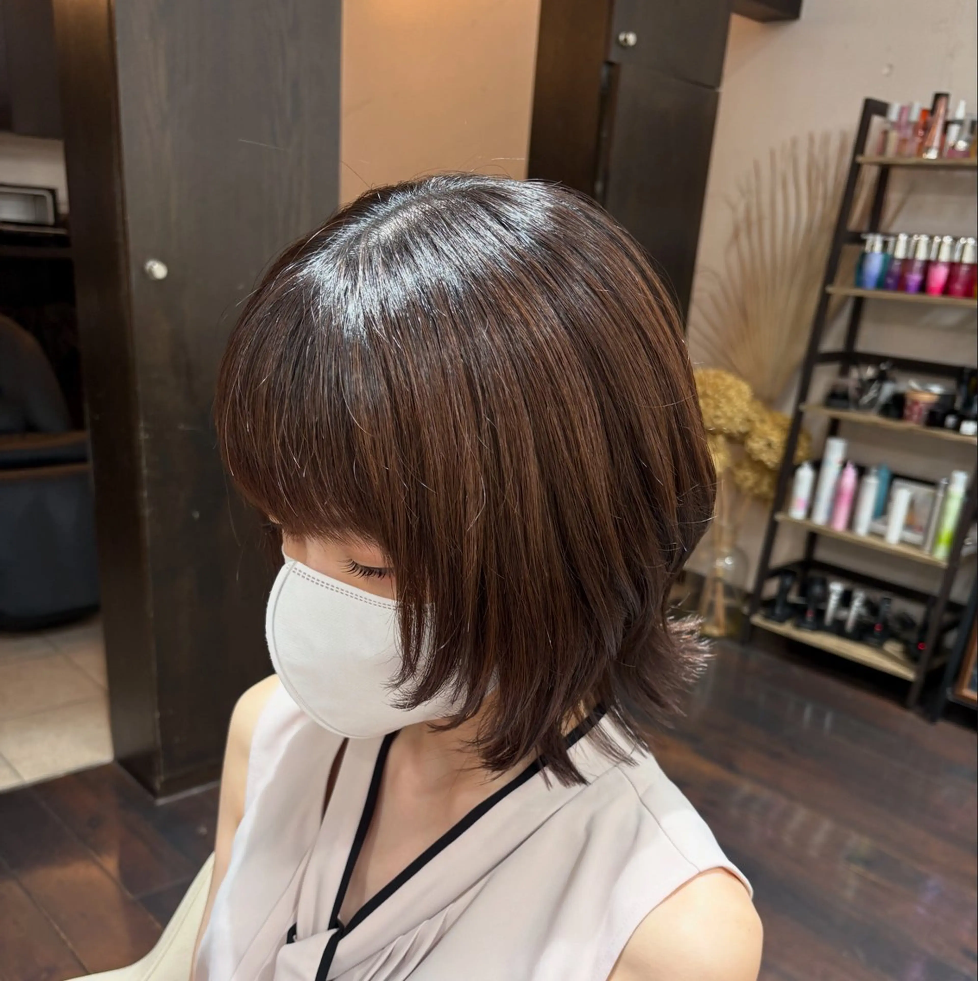 ショート カット ヘアカラー トリートメント 透けナチュラルカラー ／あいりのヘアスタイル