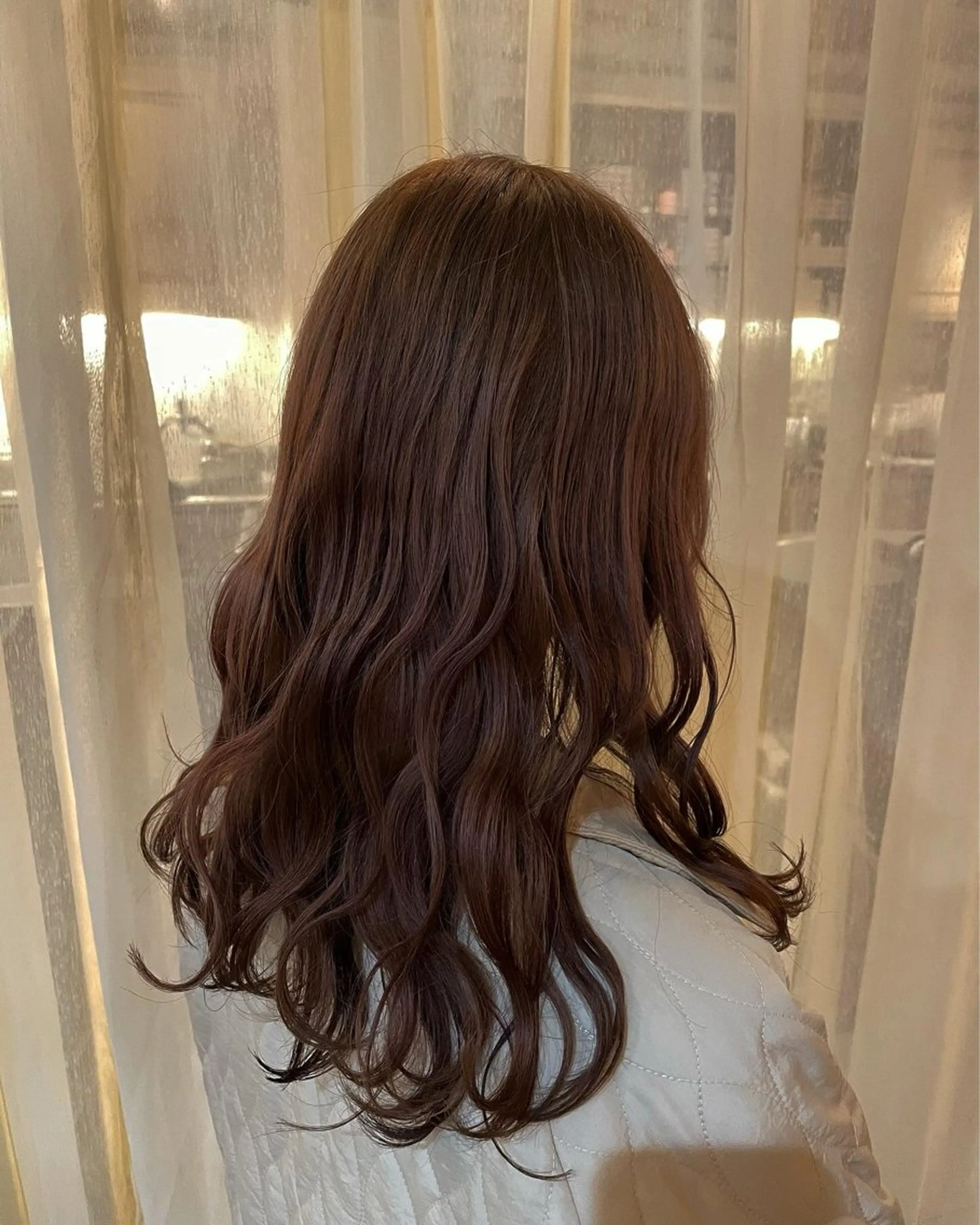 ロング replay所属・藤原 百花のヘアスタイル