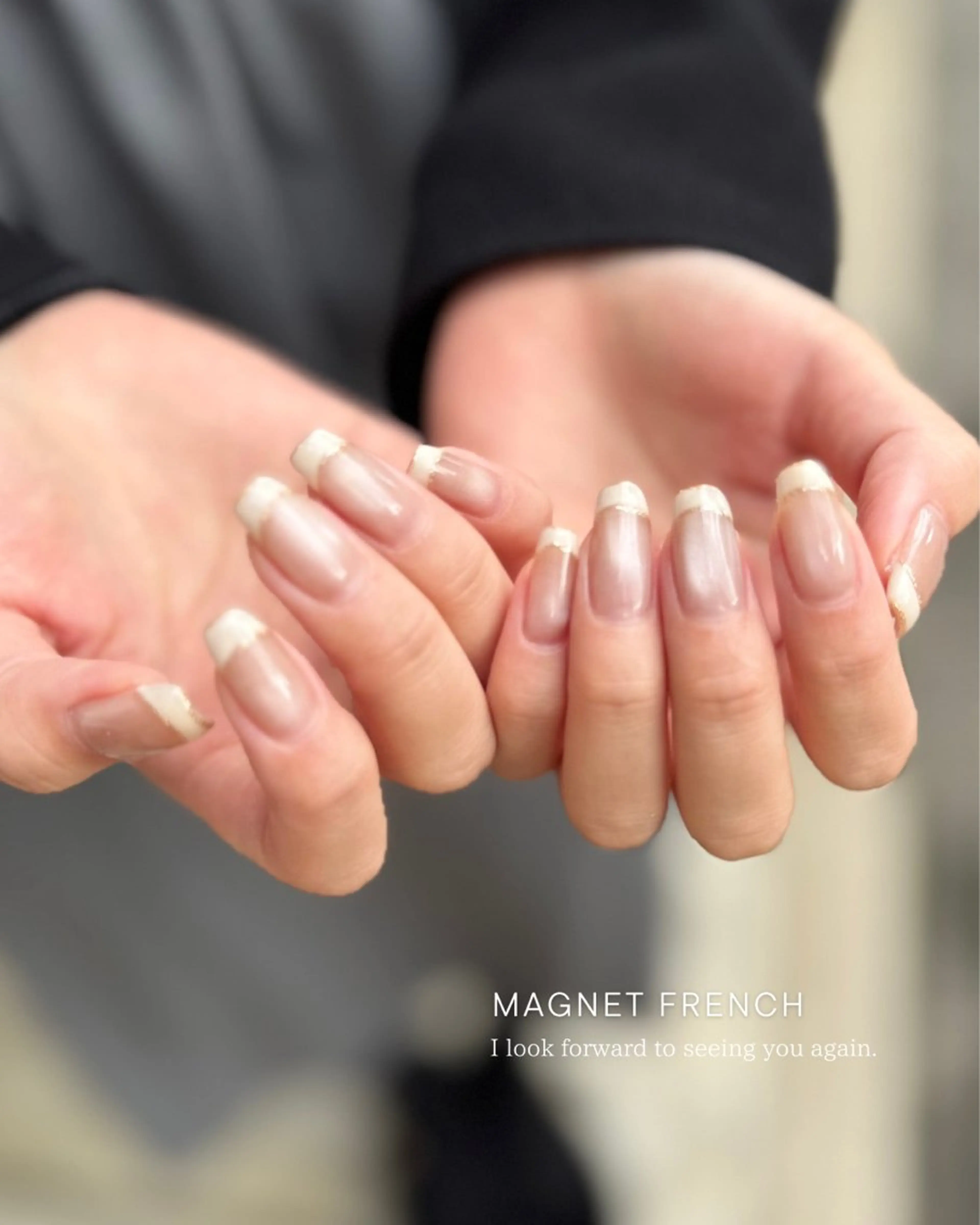 オフィスに!シンプルマグネット+ゴールドフレンチ🌸オフ☀︎ケア込¥7,000の写真