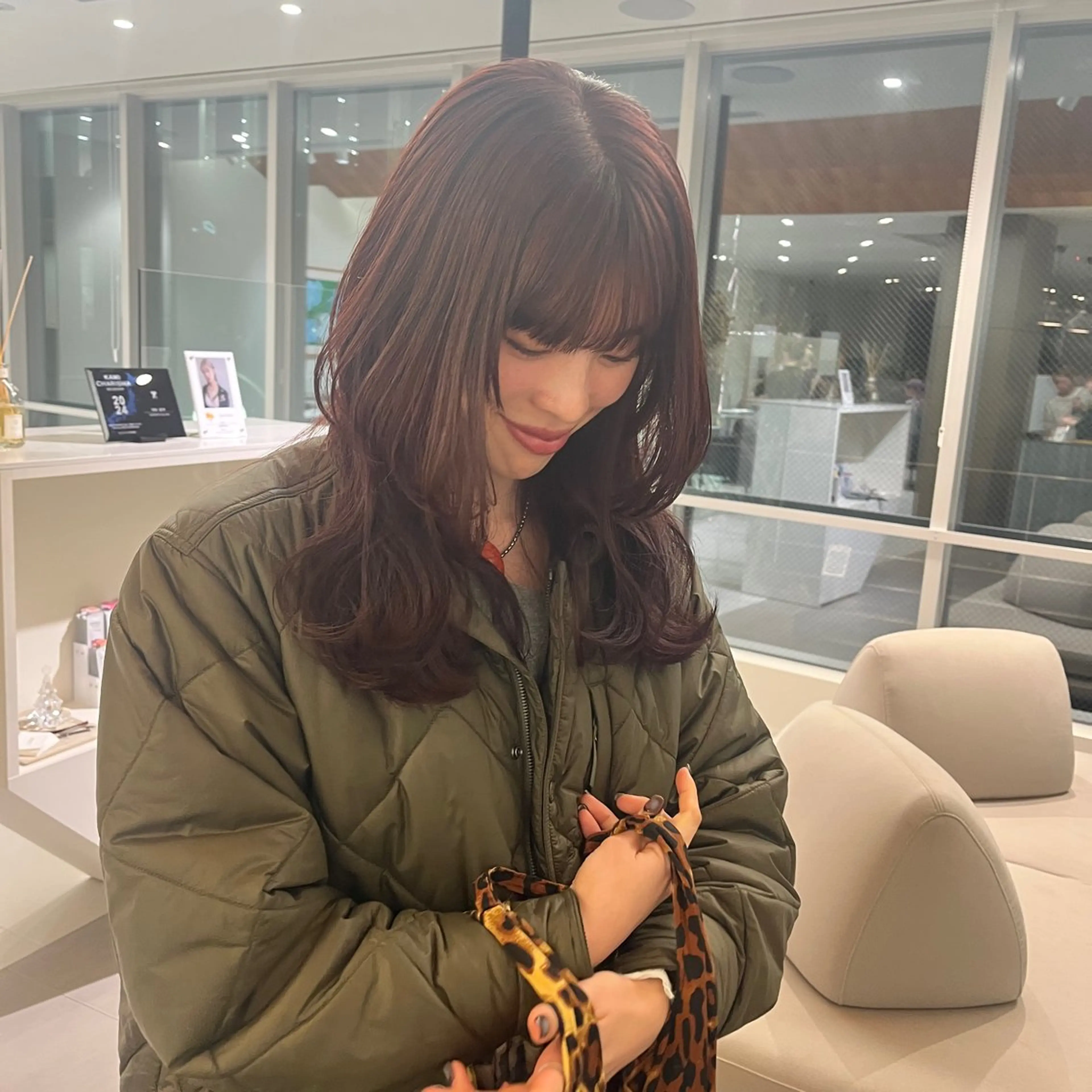 ロング カラー ベージュカラー ブリーチ 透明感カラー ダブルカラー ラベンダーカラー カット ヘアカラー トリートメント ブリーチ/レイヤー 🌻Mutsumiのヘアスタイル