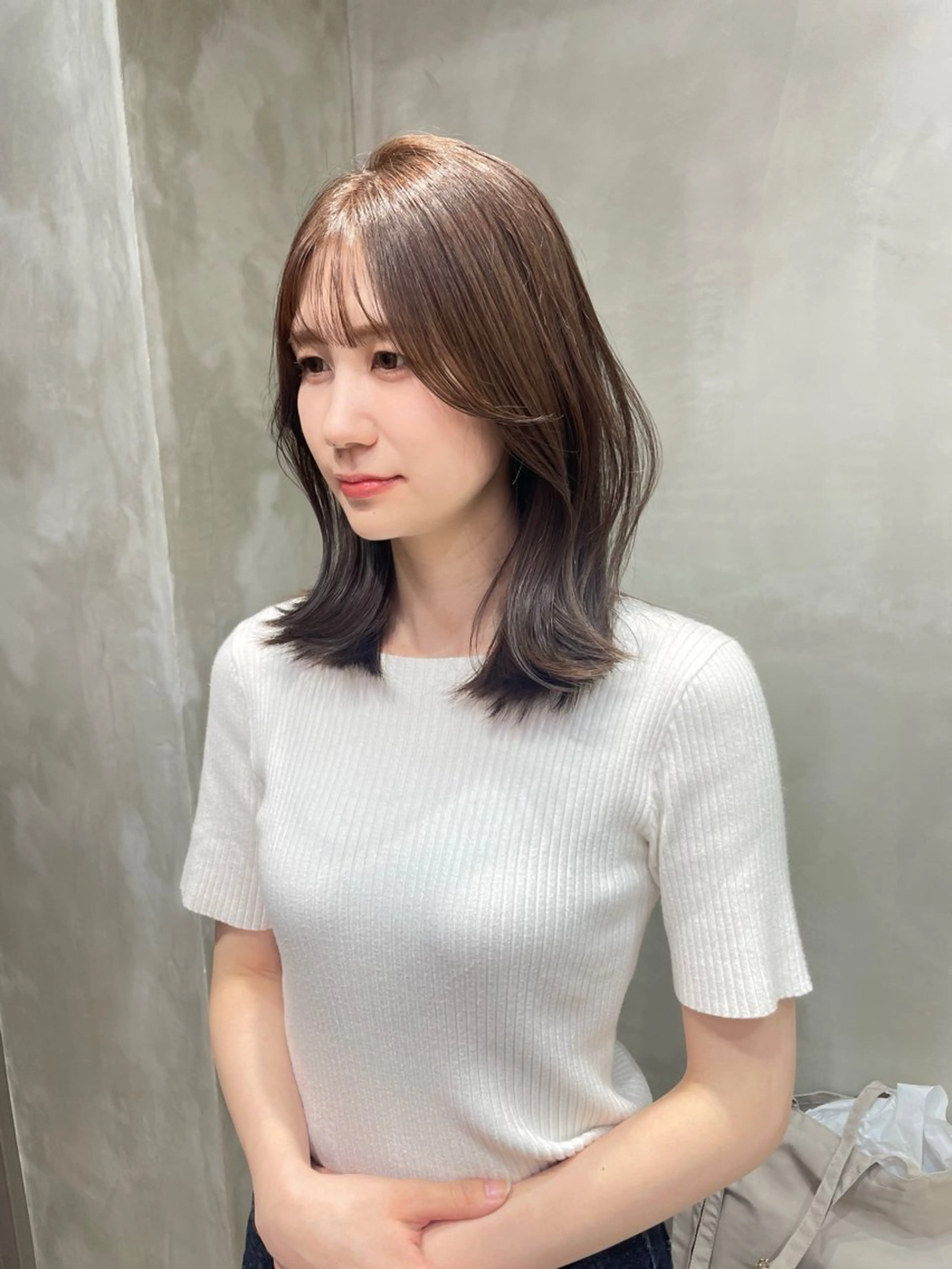 ミディアム カラー ミディアムレイヤー ブリーチ ブリーチなしカラー レイヤーカット the path shogo🌻のヘアスタイル