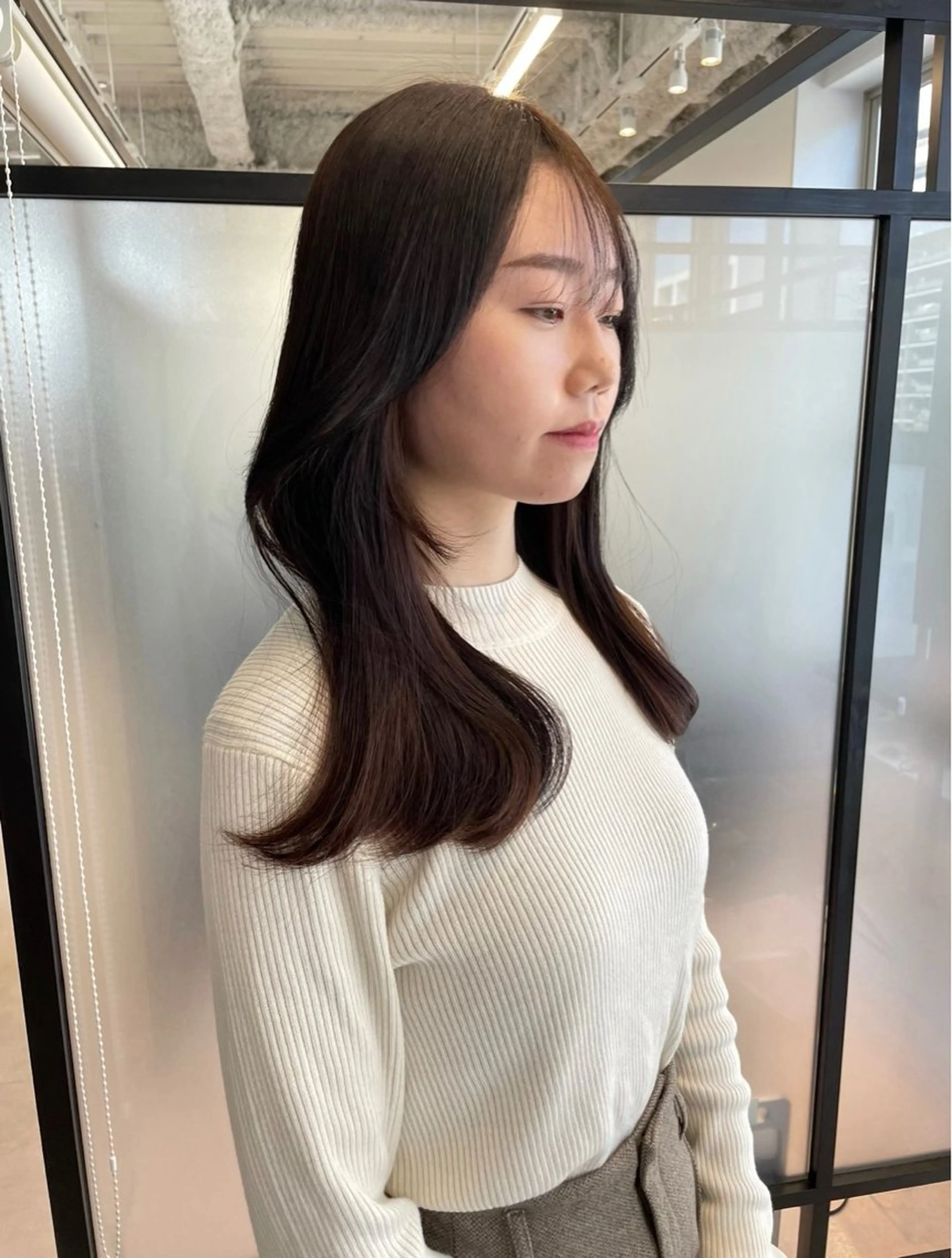 セミロング 韓国風ヘア 縮毛矯正 カット 縮毛矯正 トリートメント SALOWIN浦和店所属・1日5名限定美容師 miwaのヘアスタイル