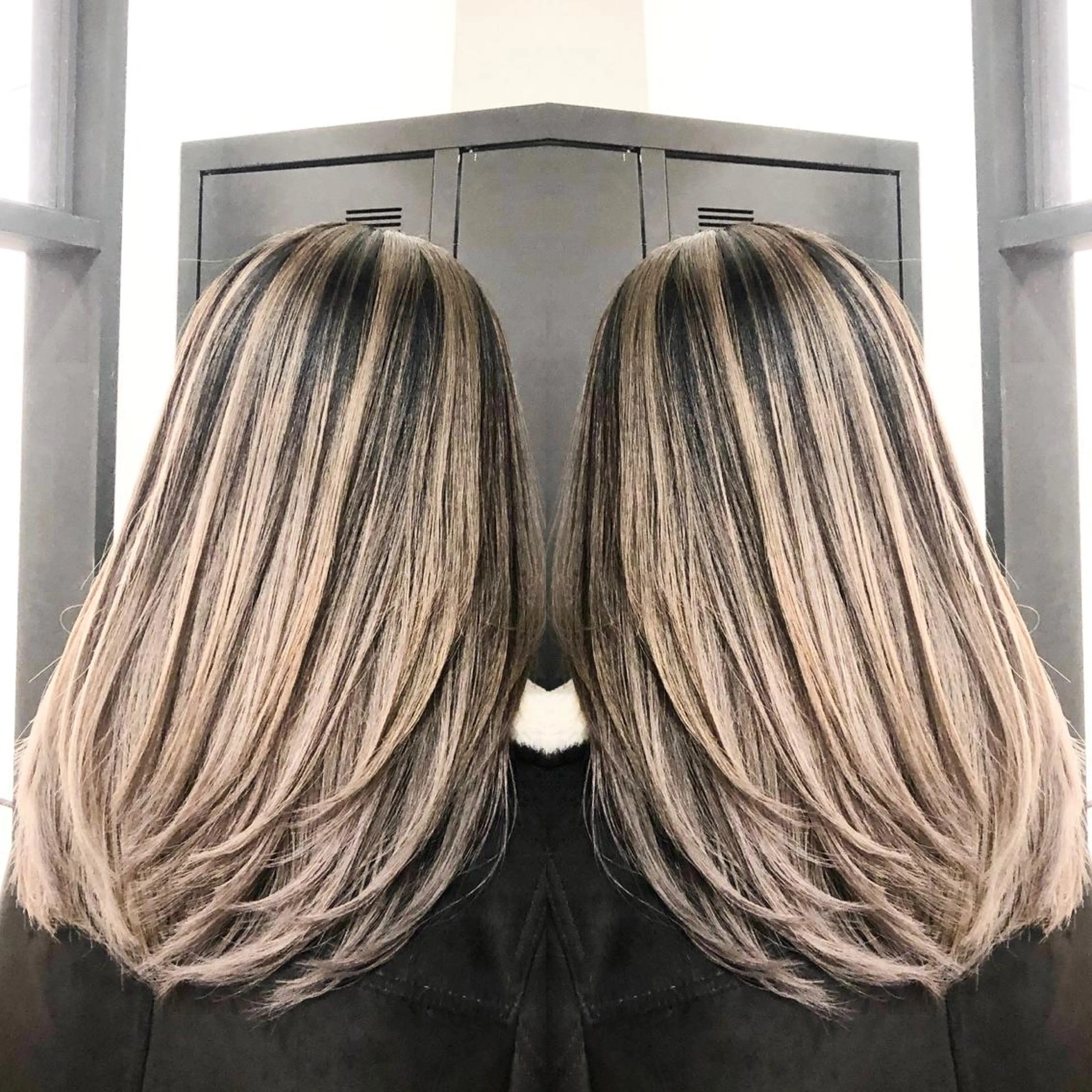 セミロング カラー ヘアアレンジ バレイヤージュ デザインカラー ハイライトカラー 外国人風カラー ハイライト アンドウ ユウ/ レイヤーカット/韓国のヘアスタイル