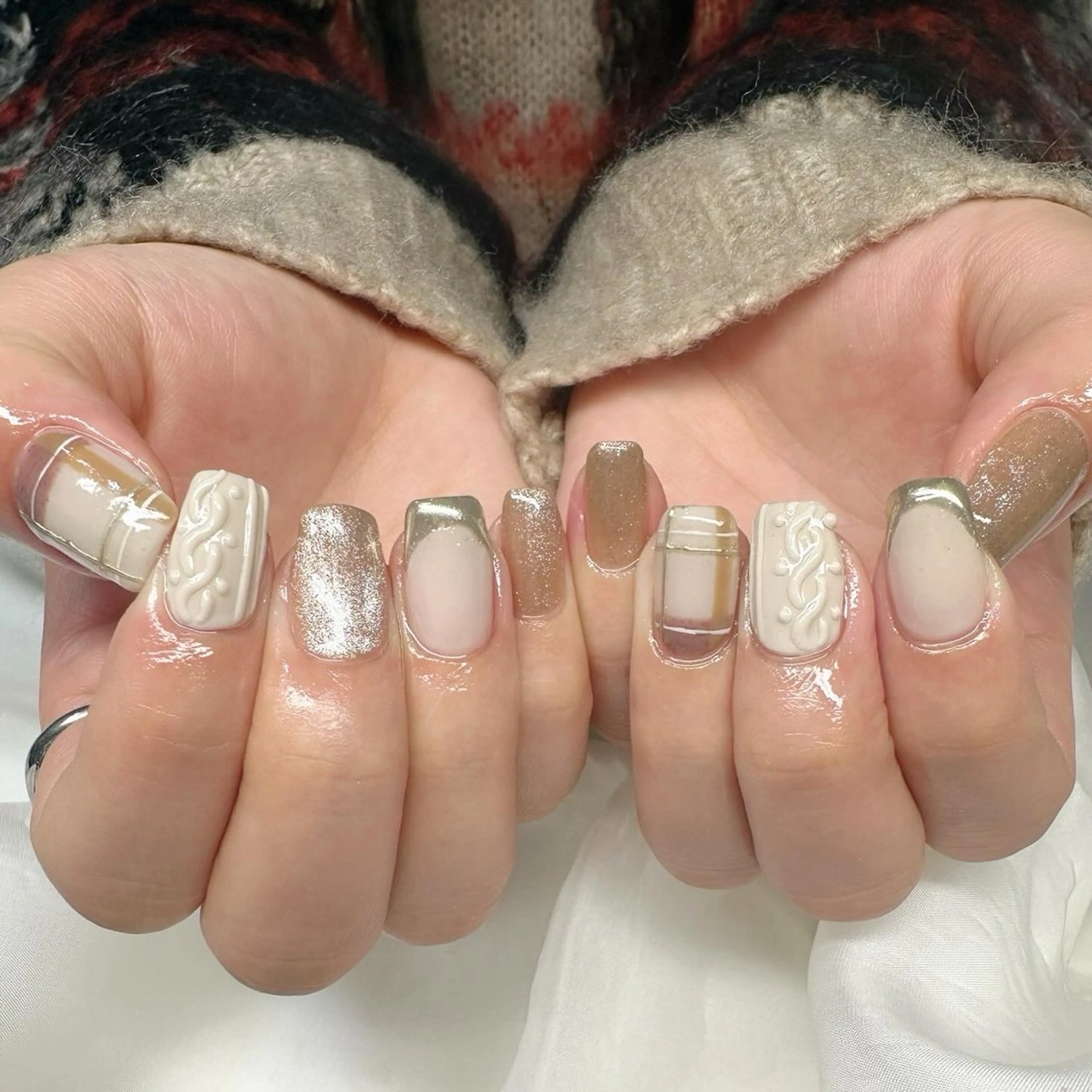 ネイル 氷ネイル・うるうるネイル 韓国ネイル マグネットネイル ミラーネイル ニュアンスネイル 🪞KAPE NAIL 🪞のネイルデザイン